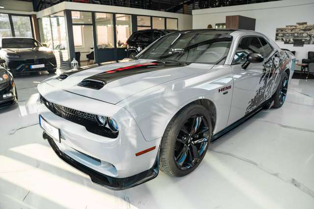 Imagine Dodge Challenger 5,7 HEMI V8 Leder Kamera
