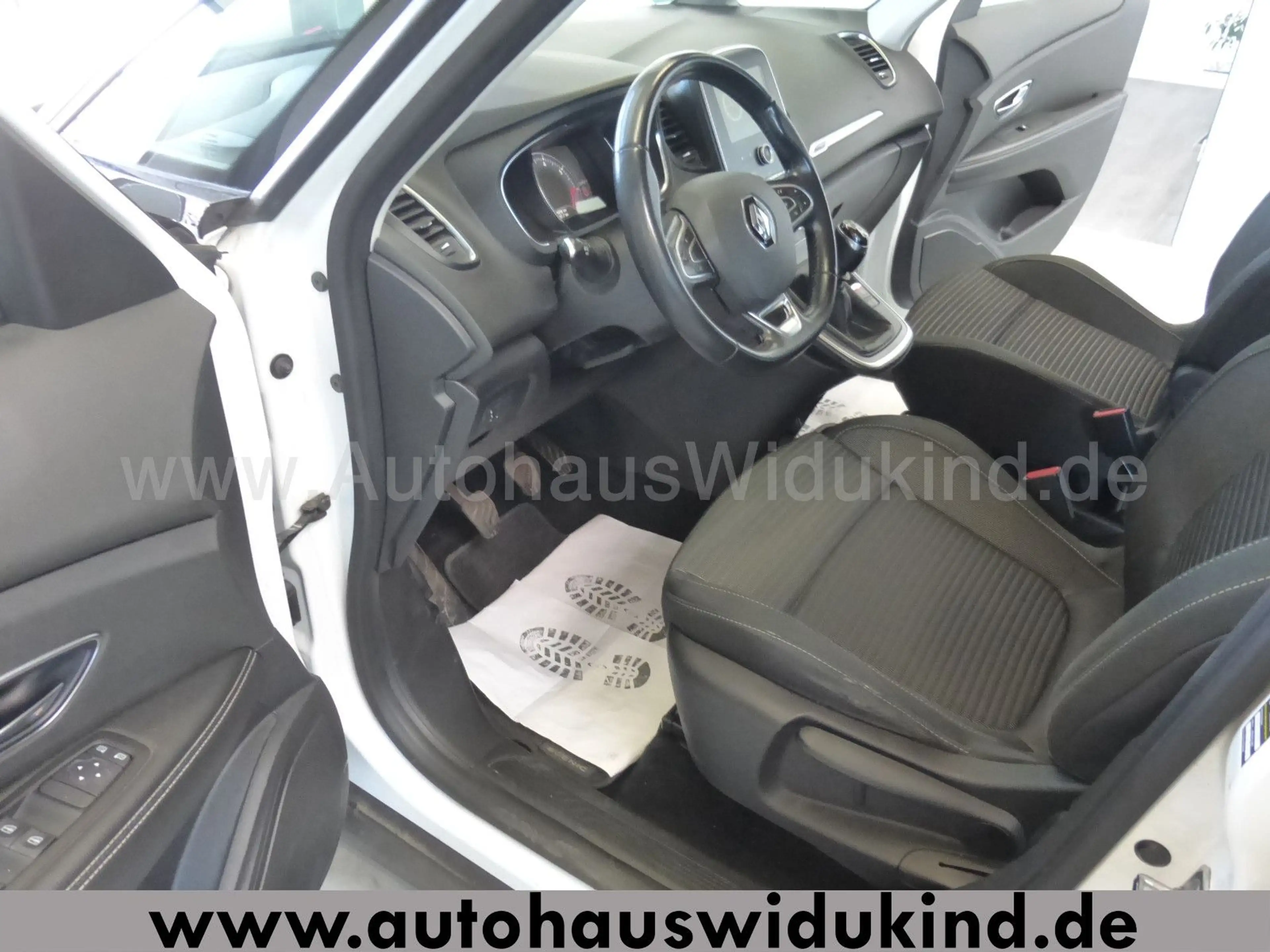 Renault Grand Scenic IV Experience PDC Navi 1.HAND — photo 8