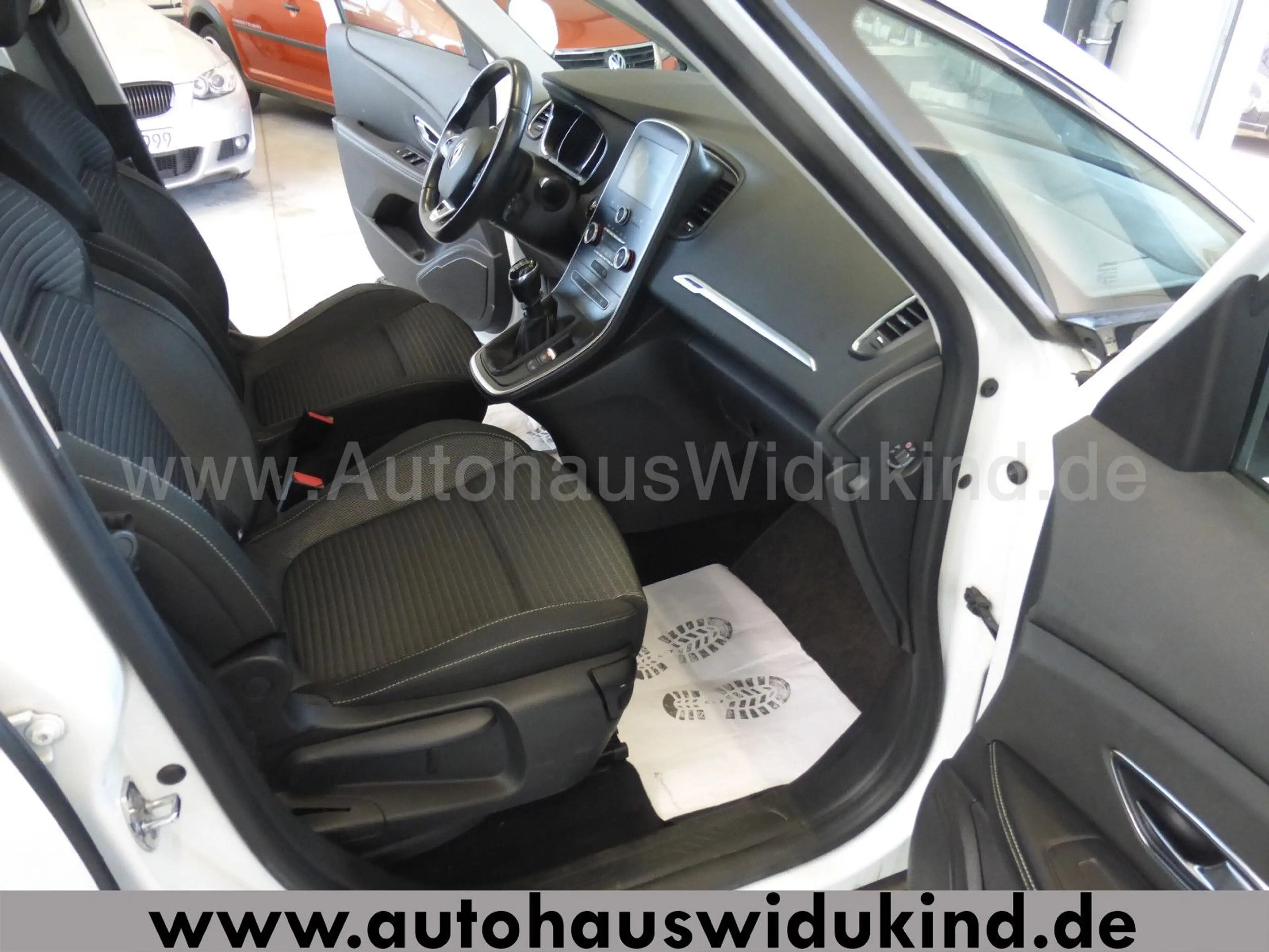 Renault Grand Scenic IV Experience PDC Navi 1.HAND — photo 10