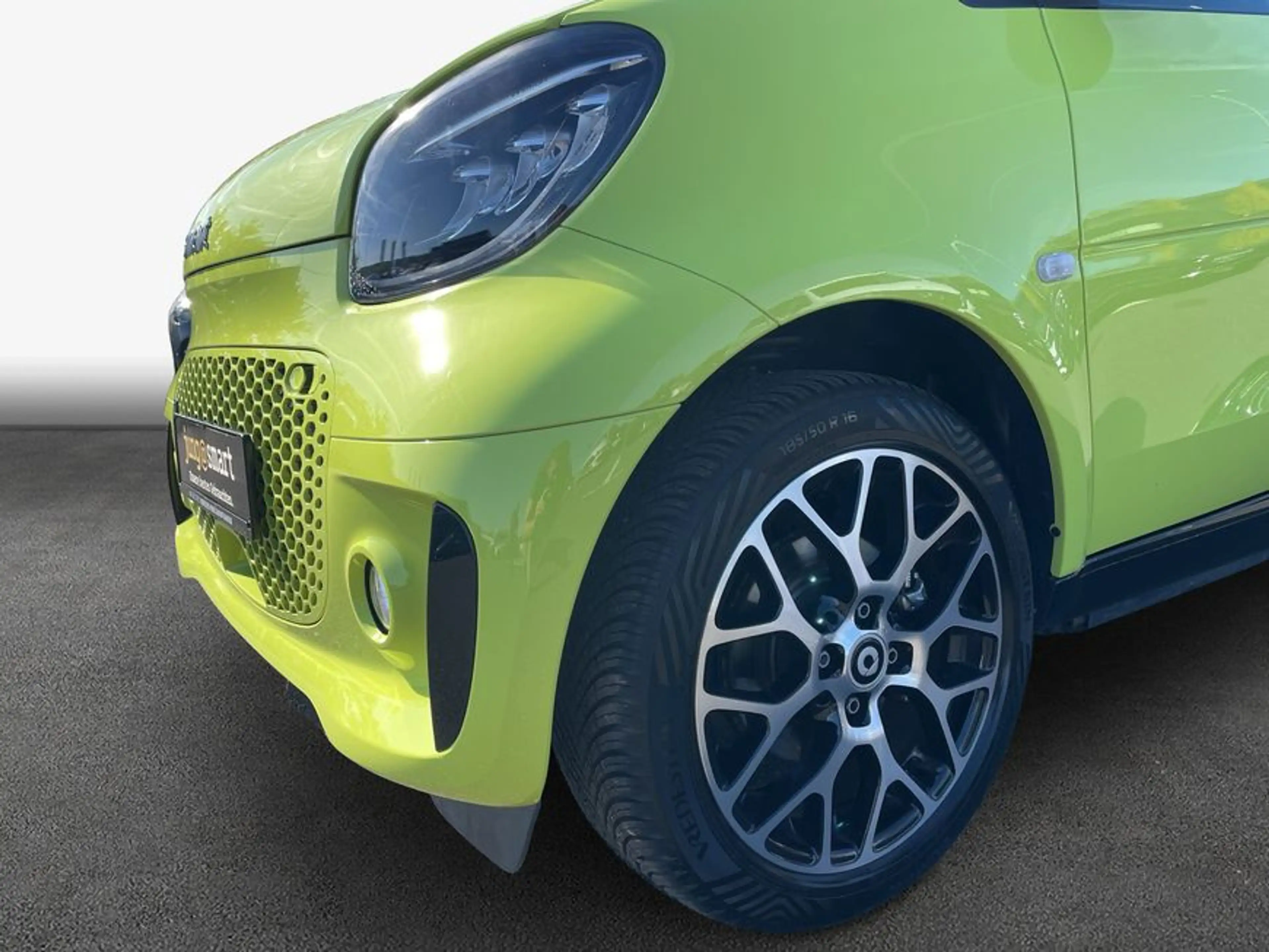 smart forTwo fortwo cabrio EQ prime Exclusive 22KW-Lader — photo 7