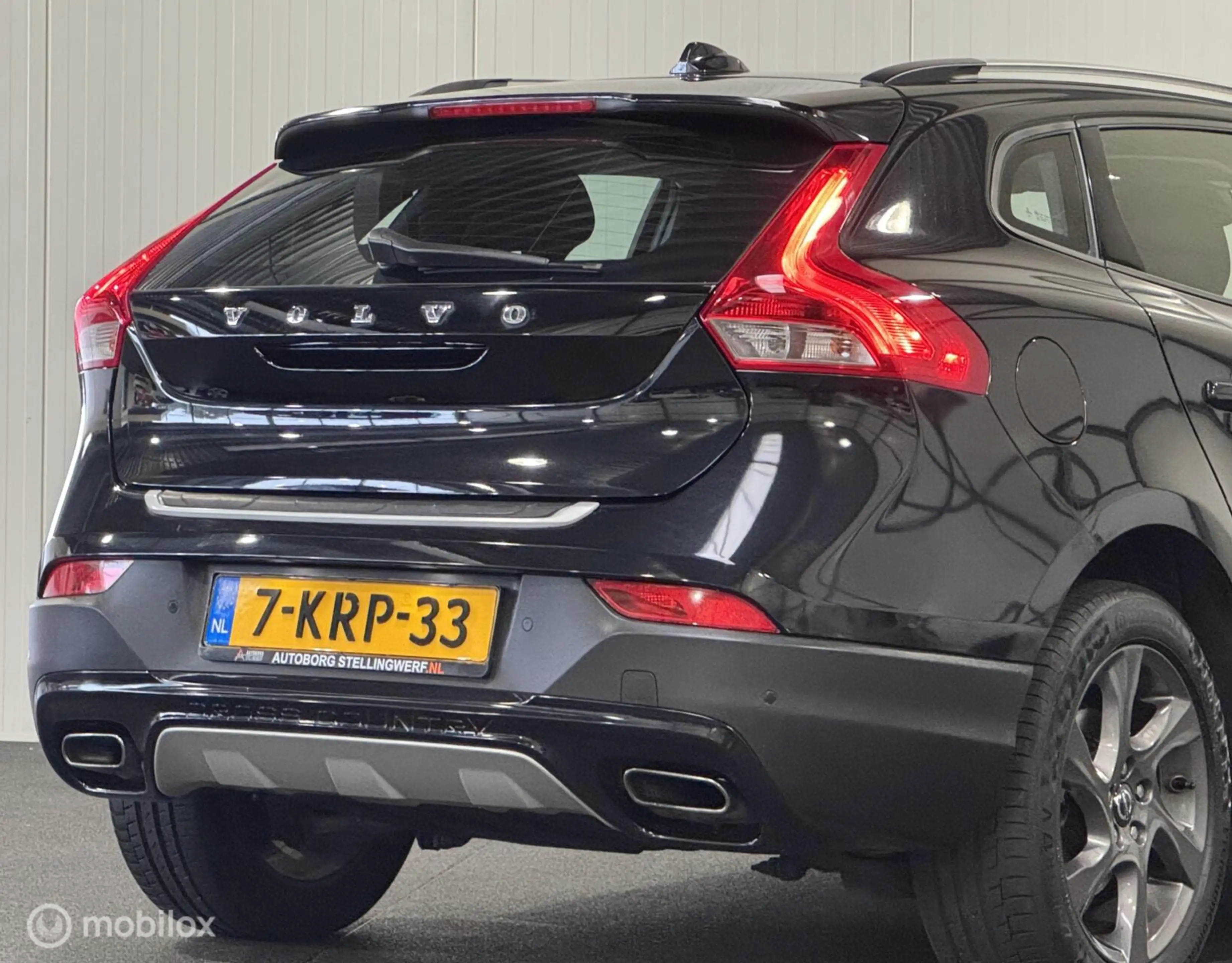 Volvo V40 Cross Country 1.6 D2 Momentum — photo 15