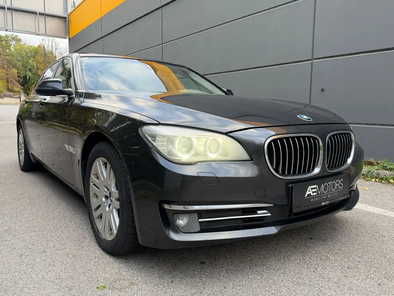 BMW 730