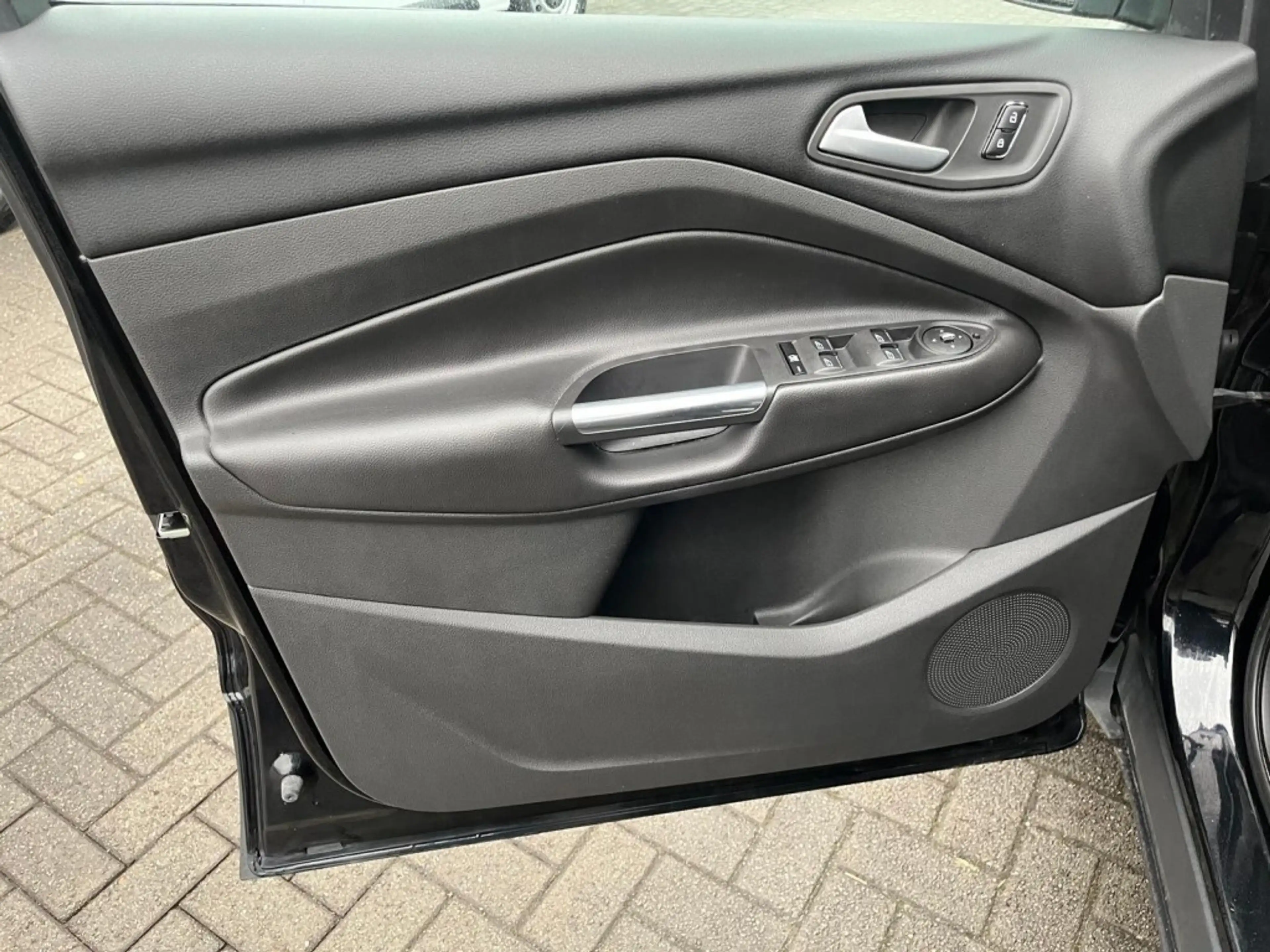 Ford Kuga 1.6 150PK eccoboost Bluetooth Nieuwe Distributie — photo 7