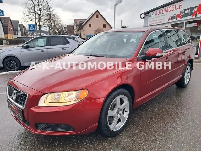 Volvo V70 Kombi Momentum 5-Zyl.*AUTOMATIK*SHZ*LEDER*