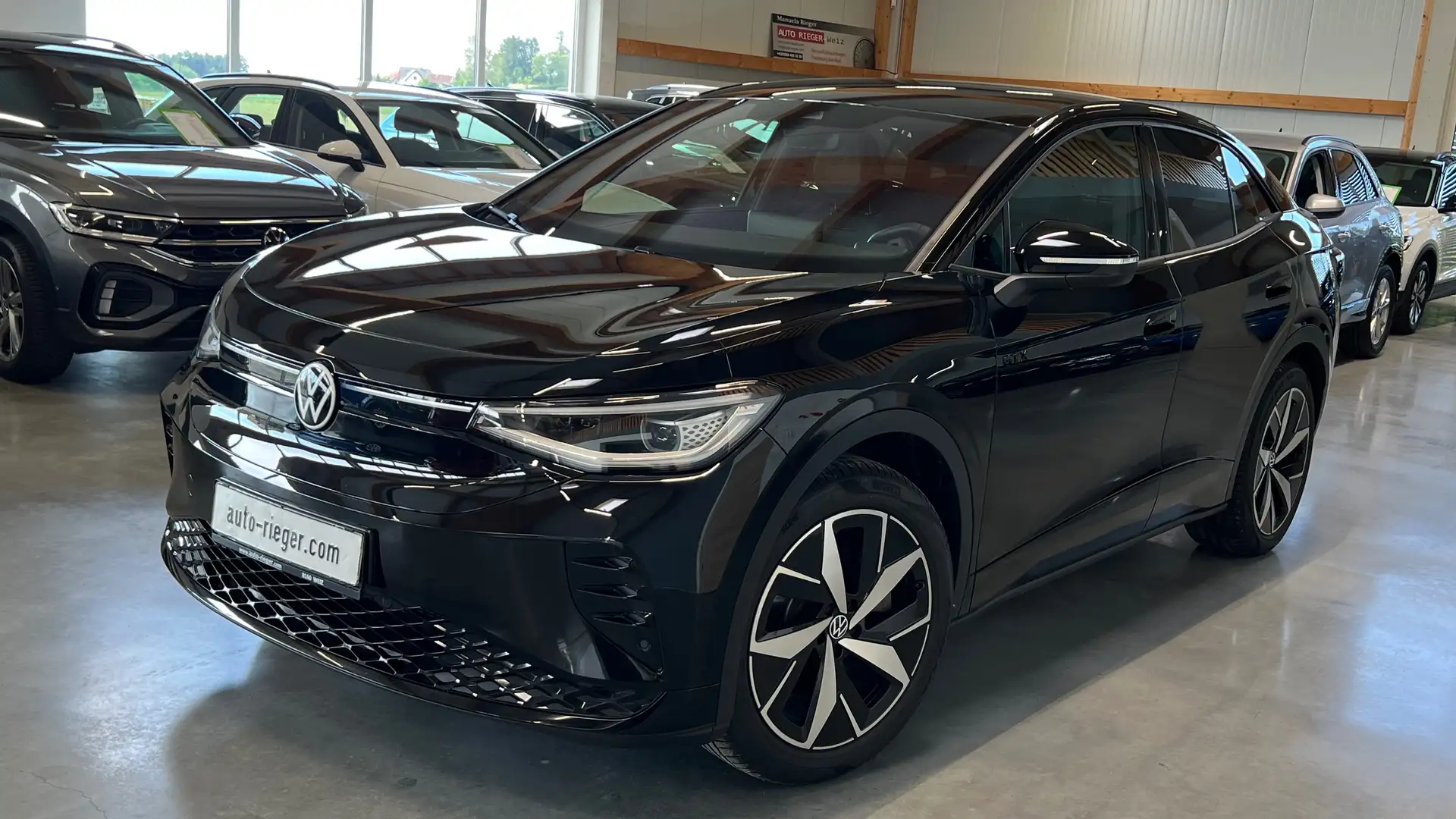 Volkswagen ID.5 GTX 250 kW 4Motion AHK Schwarz - 2