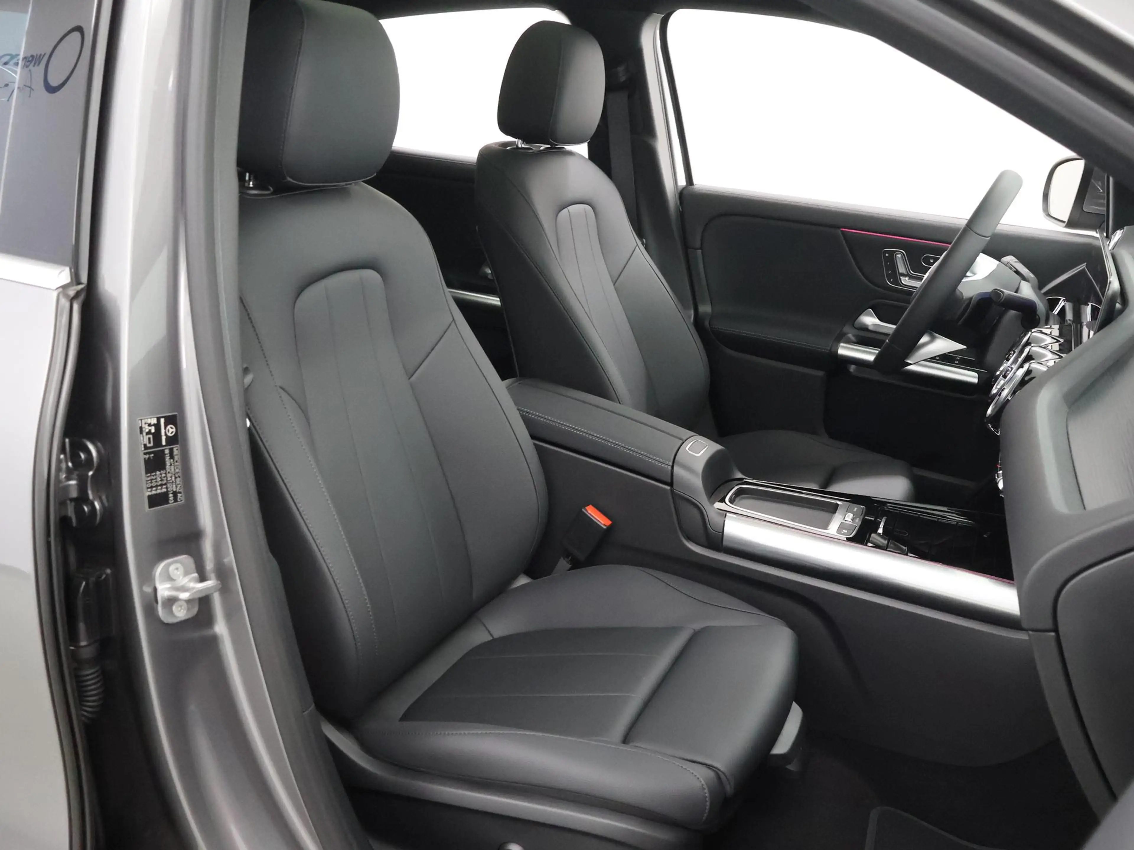 Mercedes-Benz EQA 250 250+ Business Solution Luxury 71 kWh | Panoramasch — photo 10