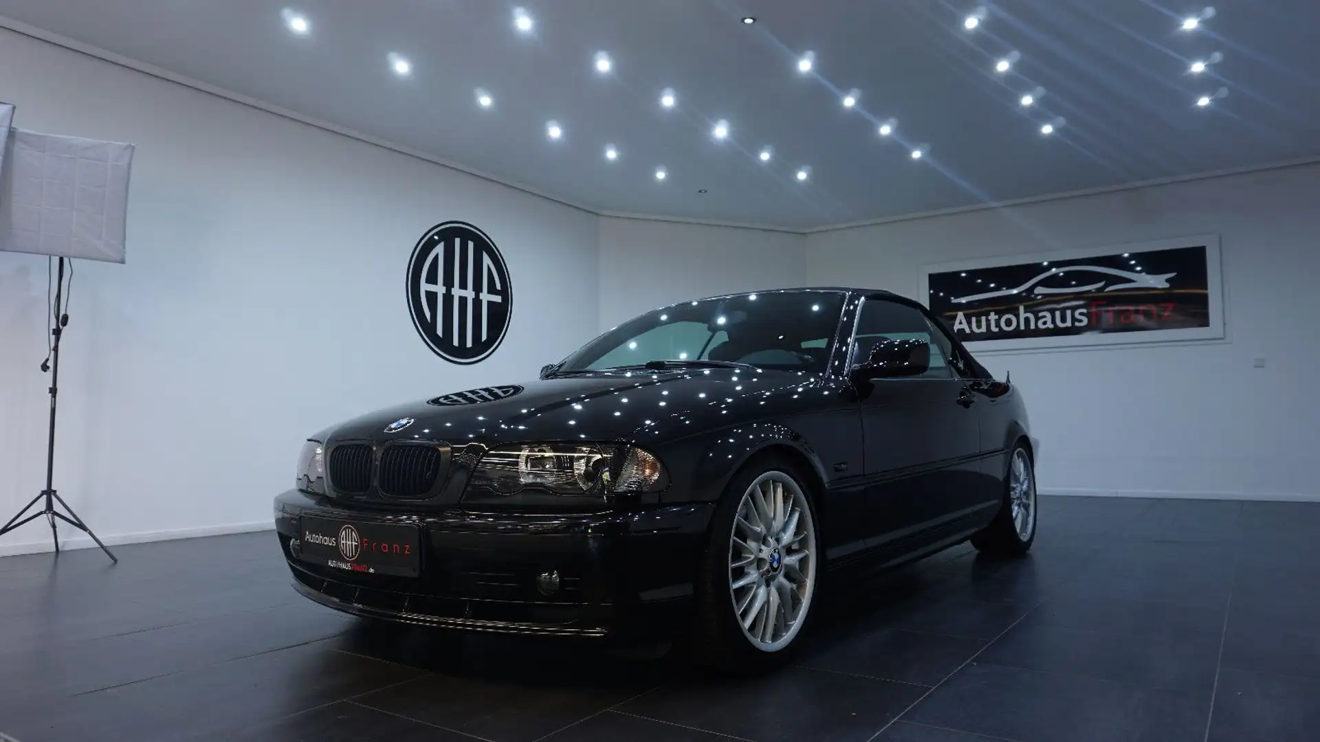 BMW 320 Ci Cabrio*Top Zustand*SHZ* Schwarz - 1