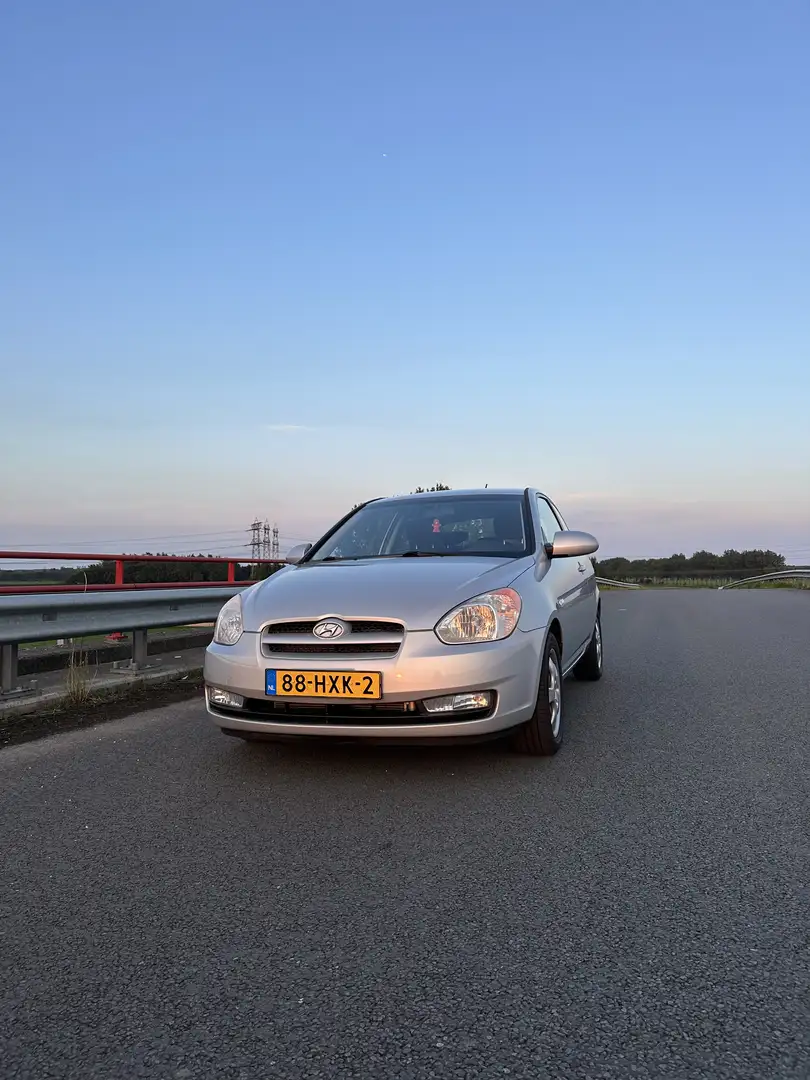 Hyundai ACCENT 1.4i EK 2008 Szary - 1