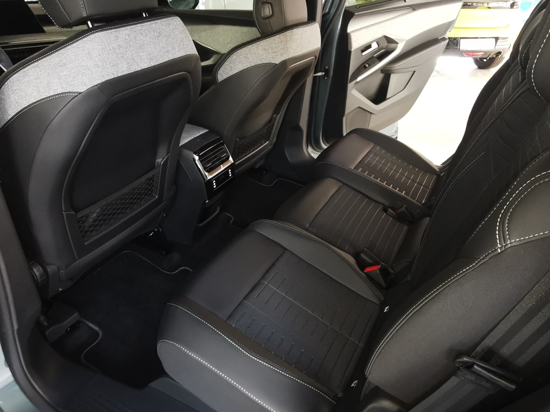 Peugeot 5008 5008 mHEV 145 e-DCS6 Aut. GT — photo 9