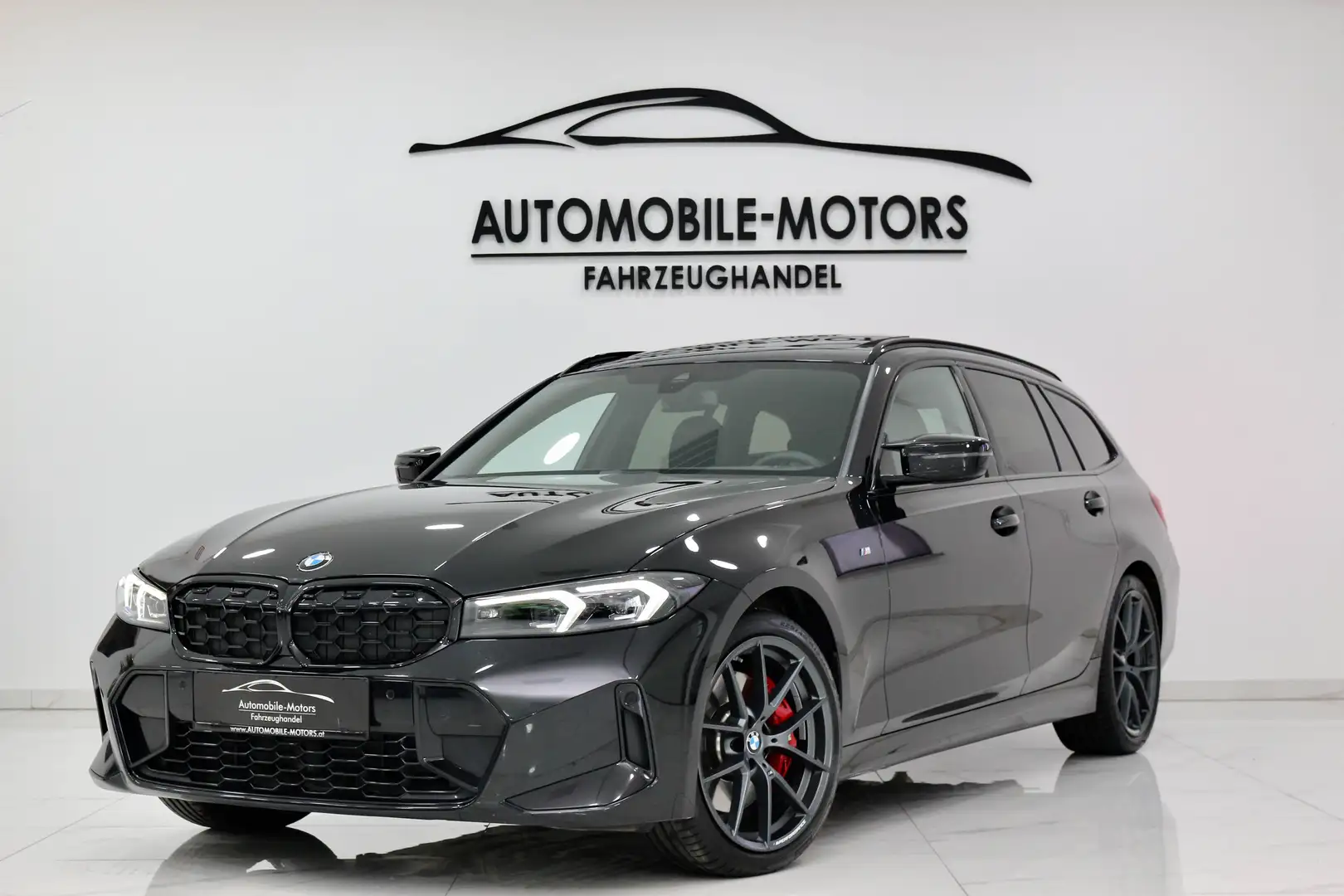 BMW 340 M340 i xDrive G21 Touring//Facelift//M-Sportpaket Pro//LED//Panorama//19Zoll Performance//ALL BLACK//Top gepflegt// Schwarz - 2