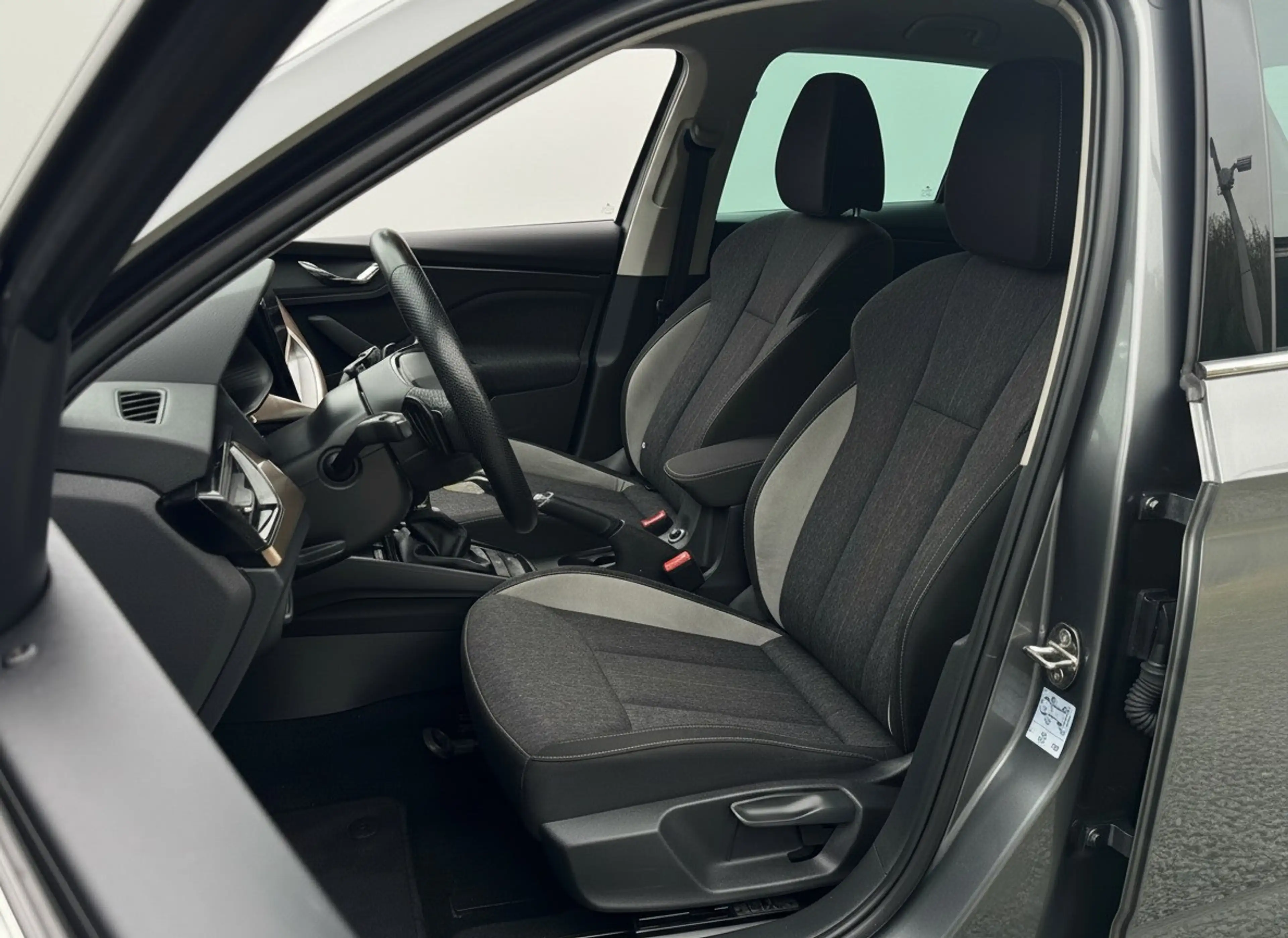 Skoda Kamiq 1.5 TSI 150PK ACT DSG BUSINESS EDITION CAMERA/NAVI — photo 19