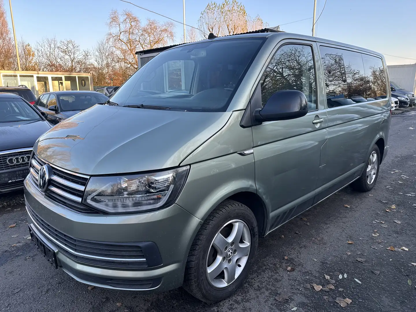 Volkswagen T5 Multivan 4Motion 2,5 TDI 174 PS KLIMA NAVI 17 ZOLL ALU Grün - 1