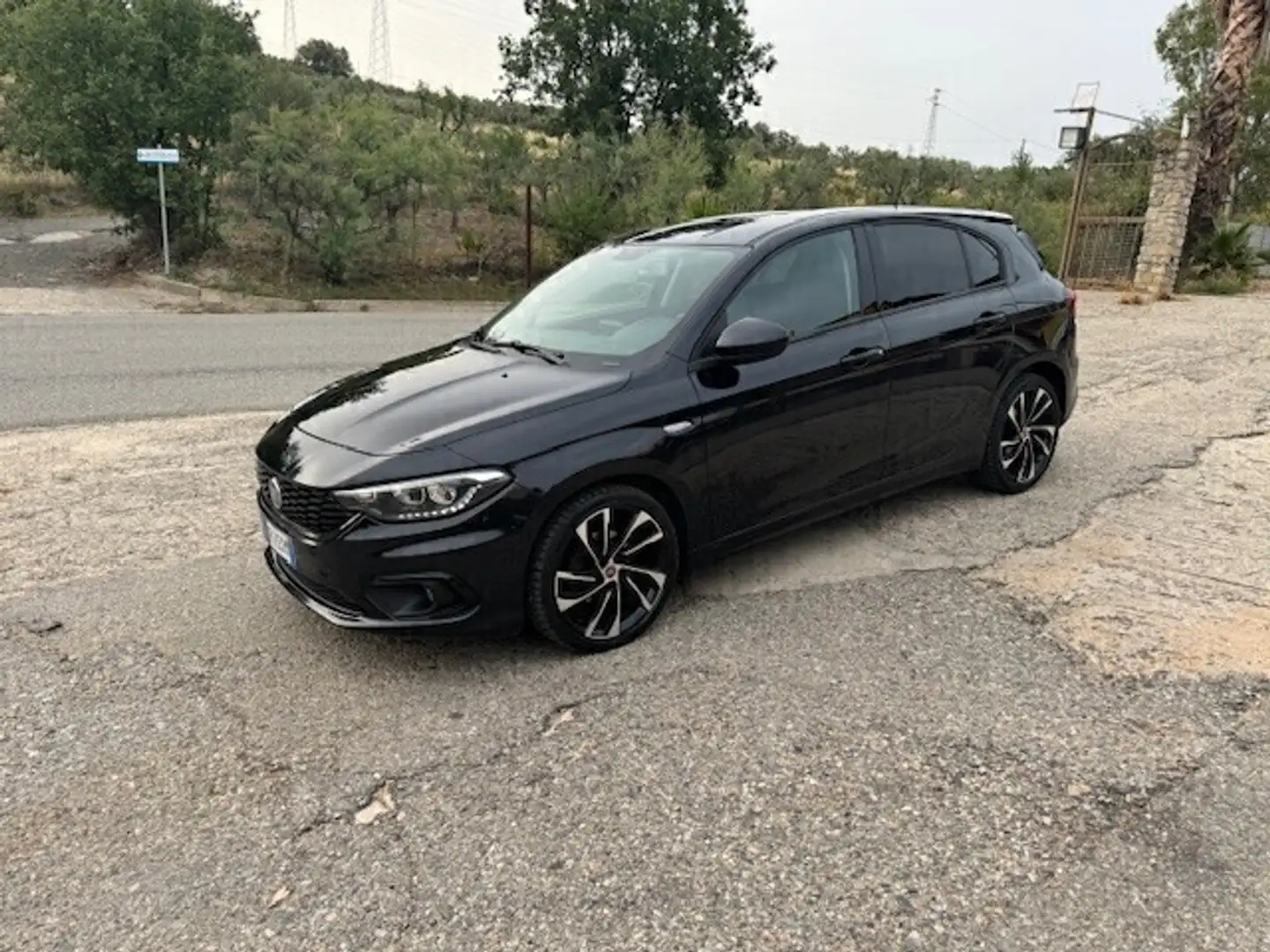 Fiat Tipo 1.6 Mjt S&S 5 porte S-Design Nero - 1