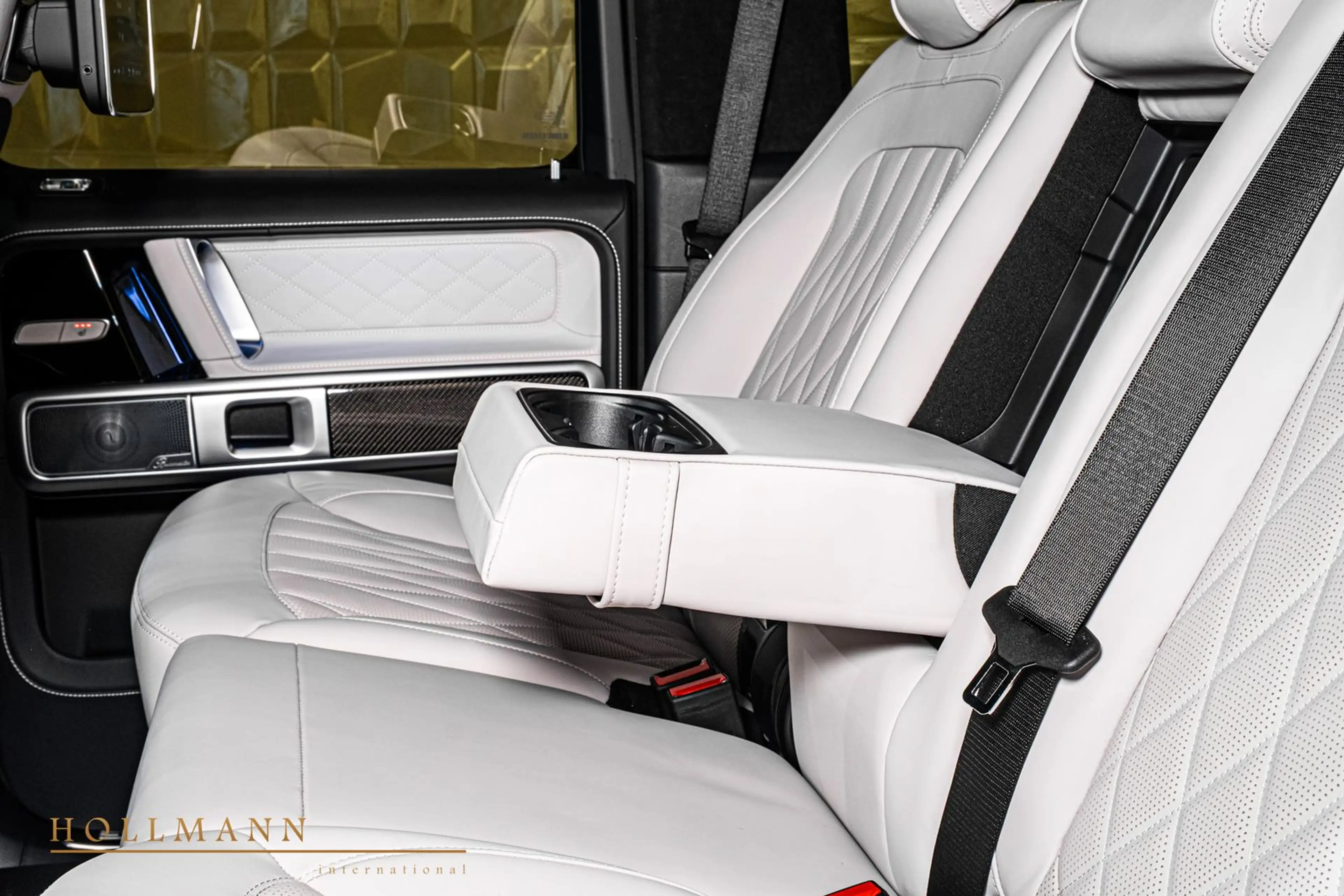 Mercedes-Benz G 63 AMG + FACELIFT + CARBON + TV + MY2027 — photo 14