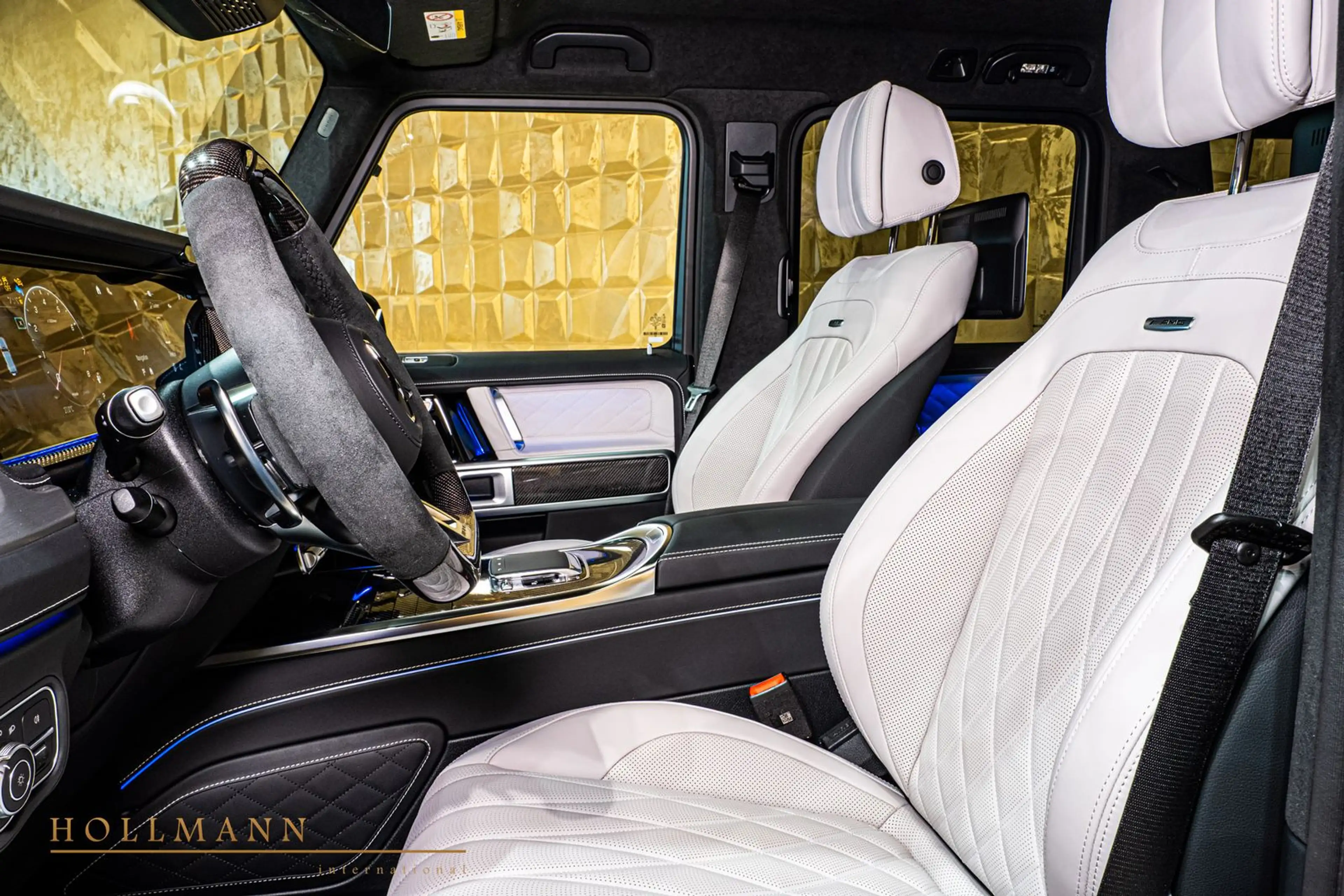 Mercedes-Benz G 63 AMG + FACELIFT + CARBON + TV + MY2027 — photo 13