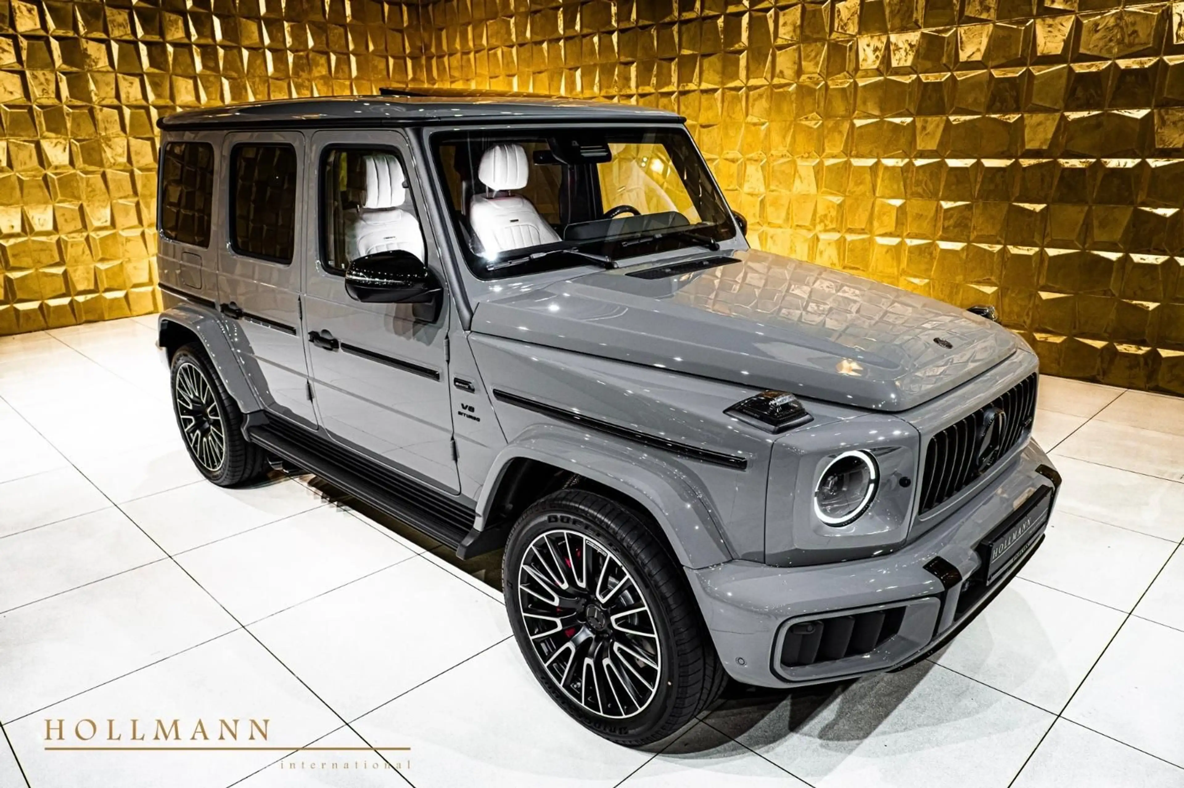 Mercedes-Benz G 63 AMG + FACELIFT + CARBON + TV + MY2027 — photo 2