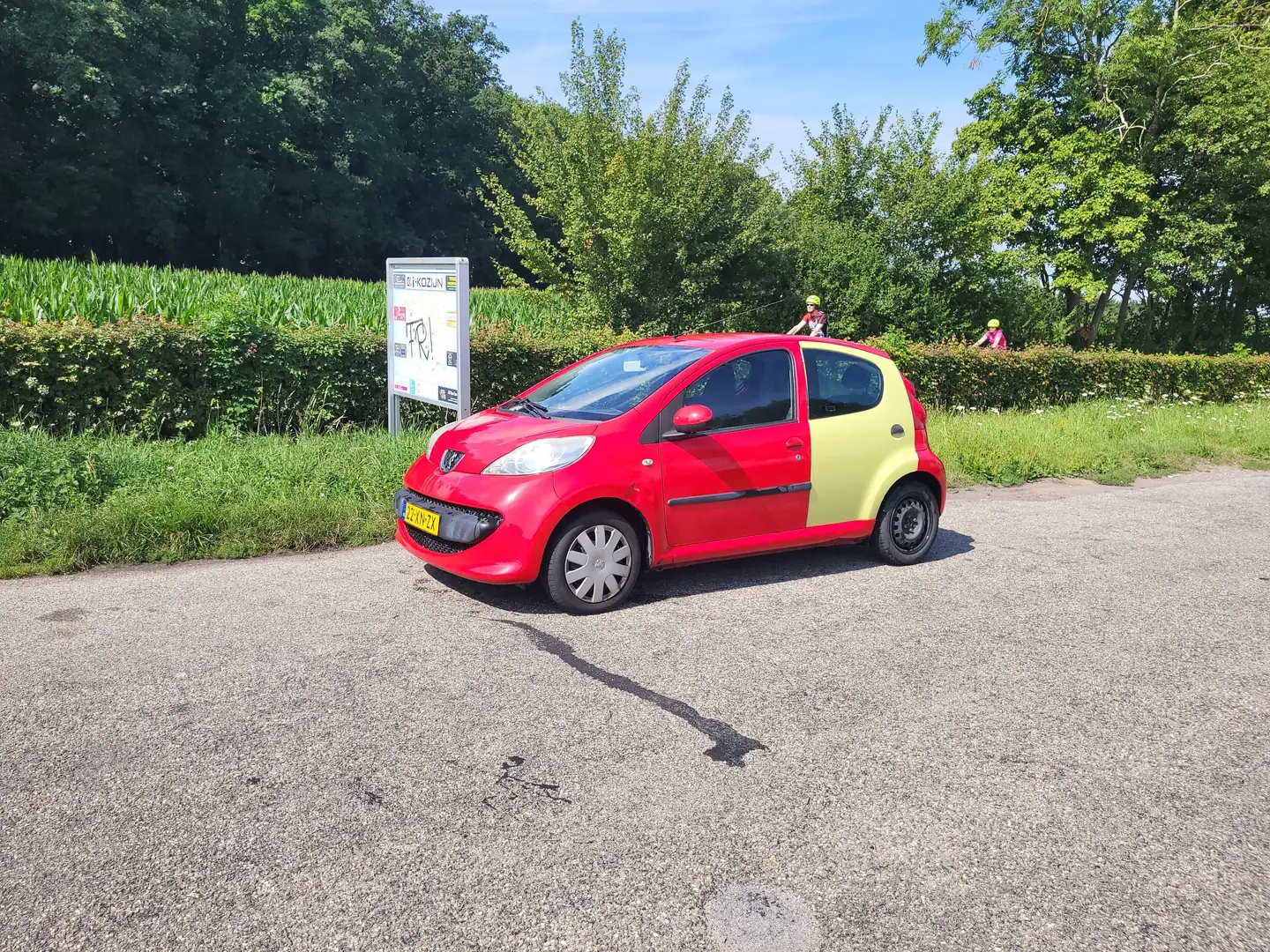 Peugeot 107 107 1.0-12V XS Rood - 2