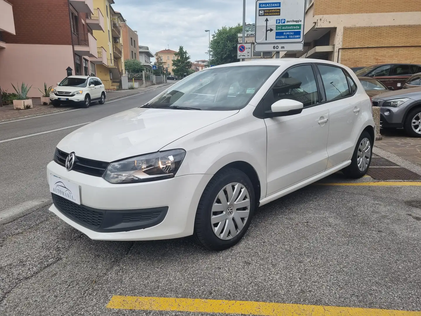 Volkswagen Polo 5p 1.6 tdi Comfortline 90cv Blanc - 1