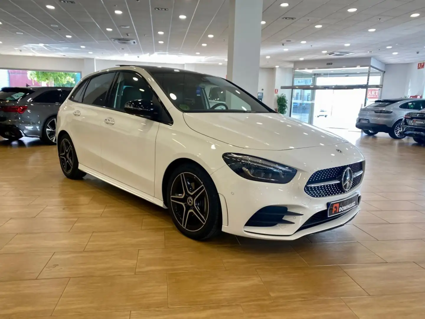 Mercedes-Benz B 200 200d Wit - 2