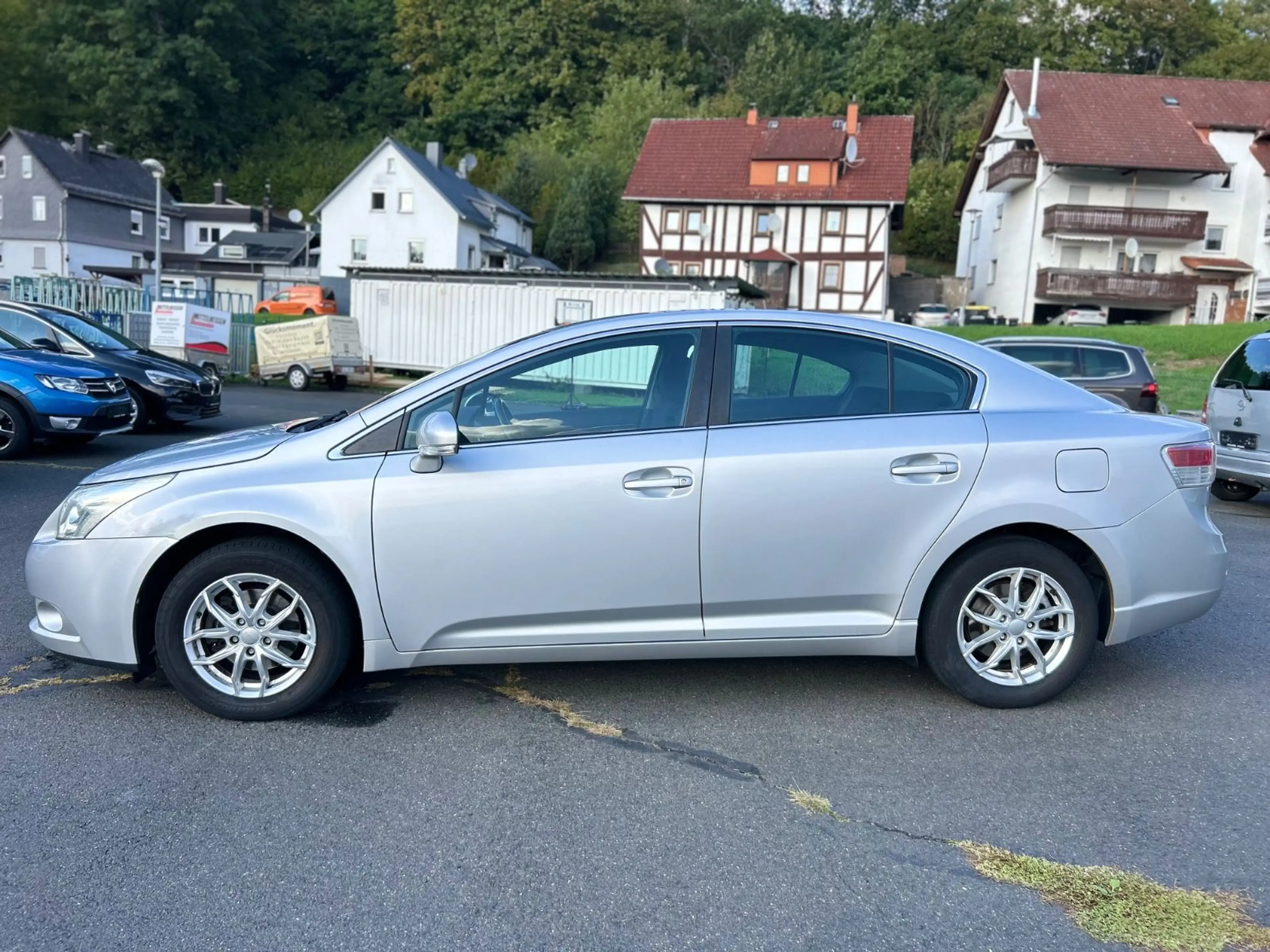 Toyota Avensis Limo. 1.8 2.HAND/AUTOMATIK/SHZG/TÜV NEU — photo 6