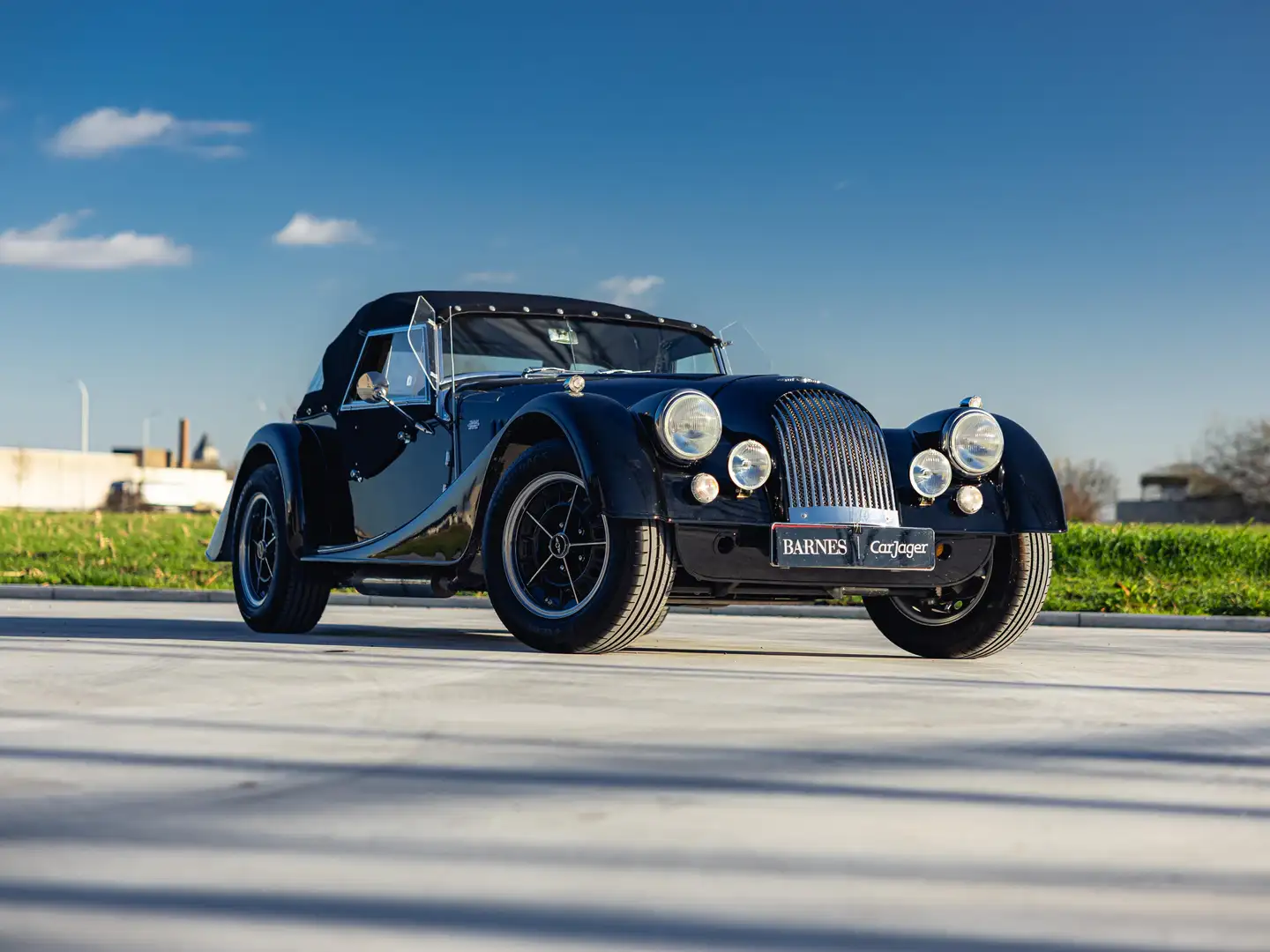 Morgan Plus 8 Negro - 1