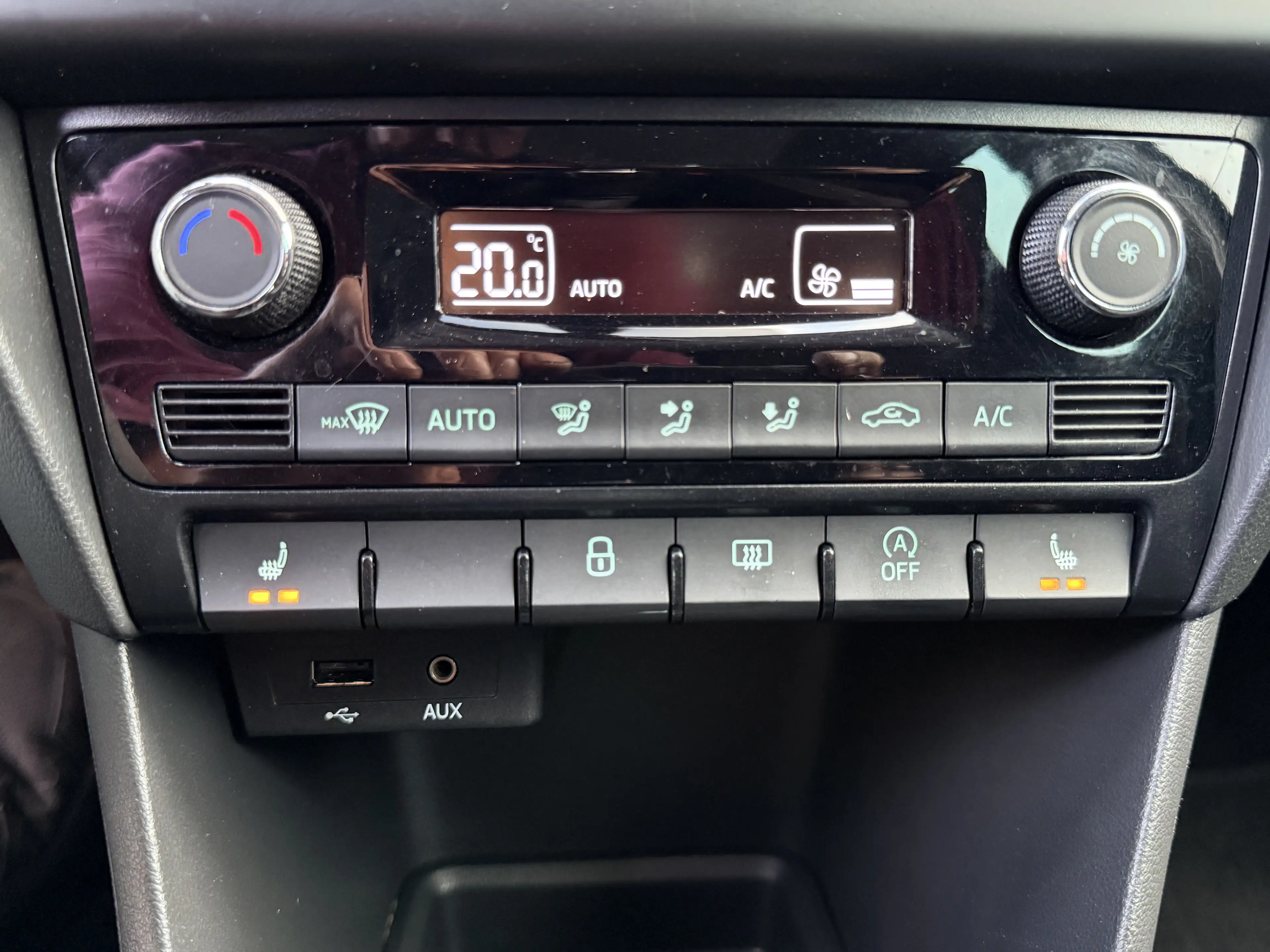 Skoda Rapid/Spaceback 1.4 TSI Style·DSG·Carplay·Cruise·Climate·17" LM nw — photo 26