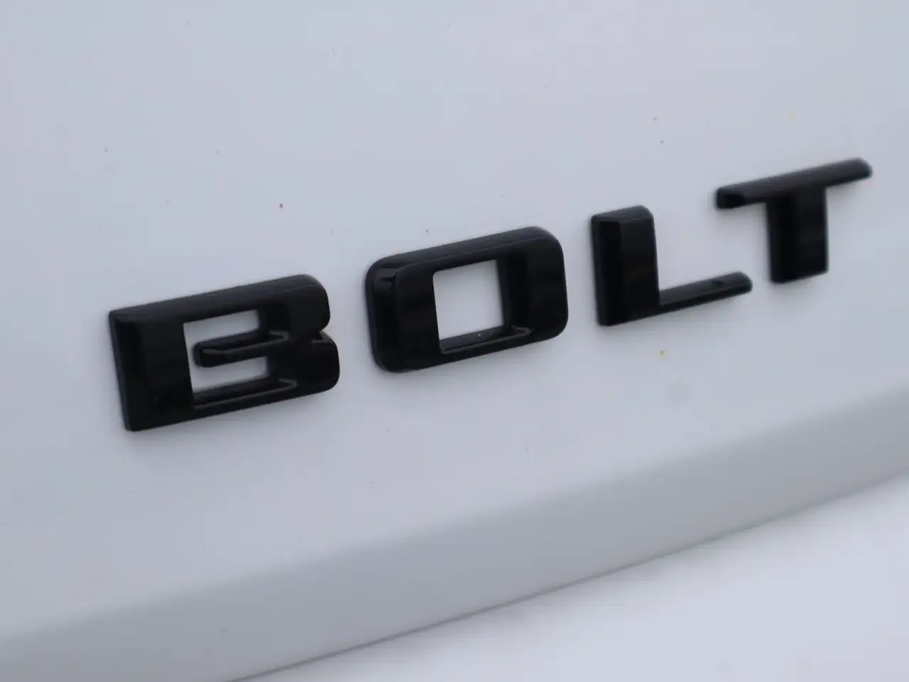 Chevrolet Bolt снимка Chevrolet Bolt