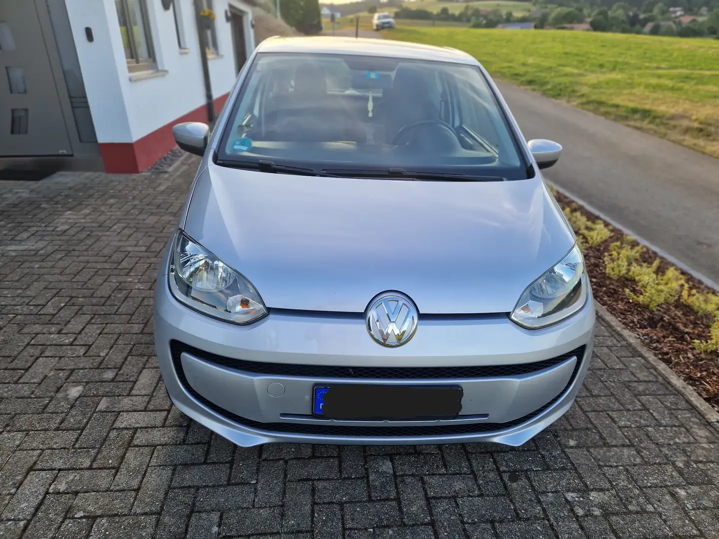 Volkswagen up! Up  3-Türer move, neu Tüv, neu Service Silber - 2