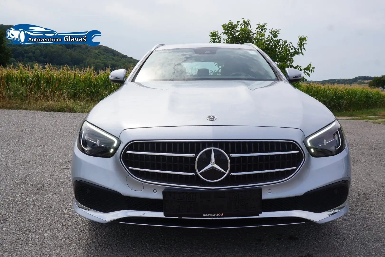 Mercedes-Benz E 220 E-Klasse E 220 d Avantgarde Silber - 1