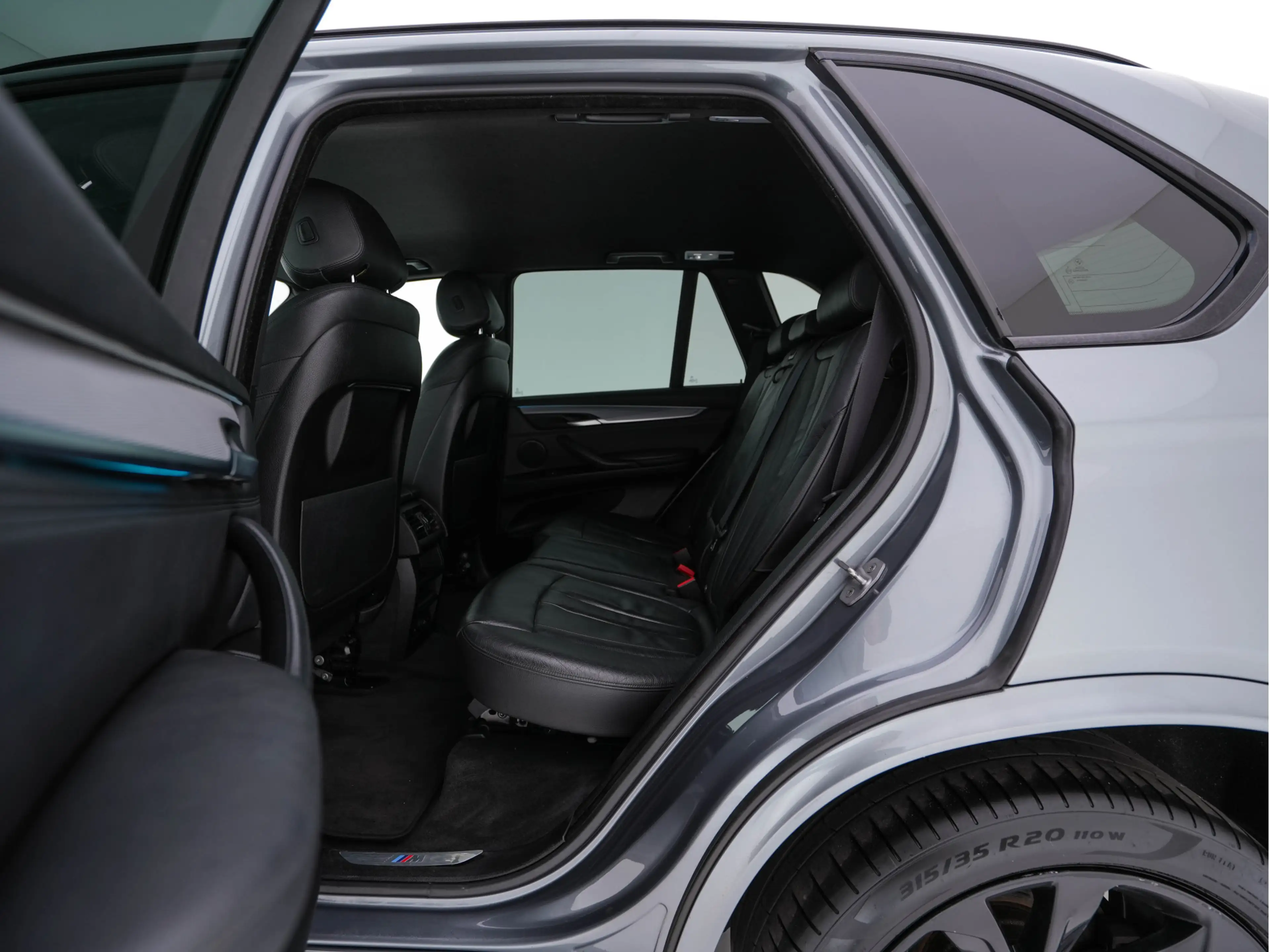 BMW X5 xDrive40d *Right-Hand-Drive* M-Sportpack High Exec — photo 12