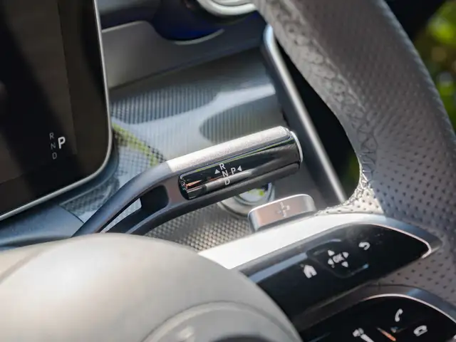 Mercedes-Benz C-Class view 14