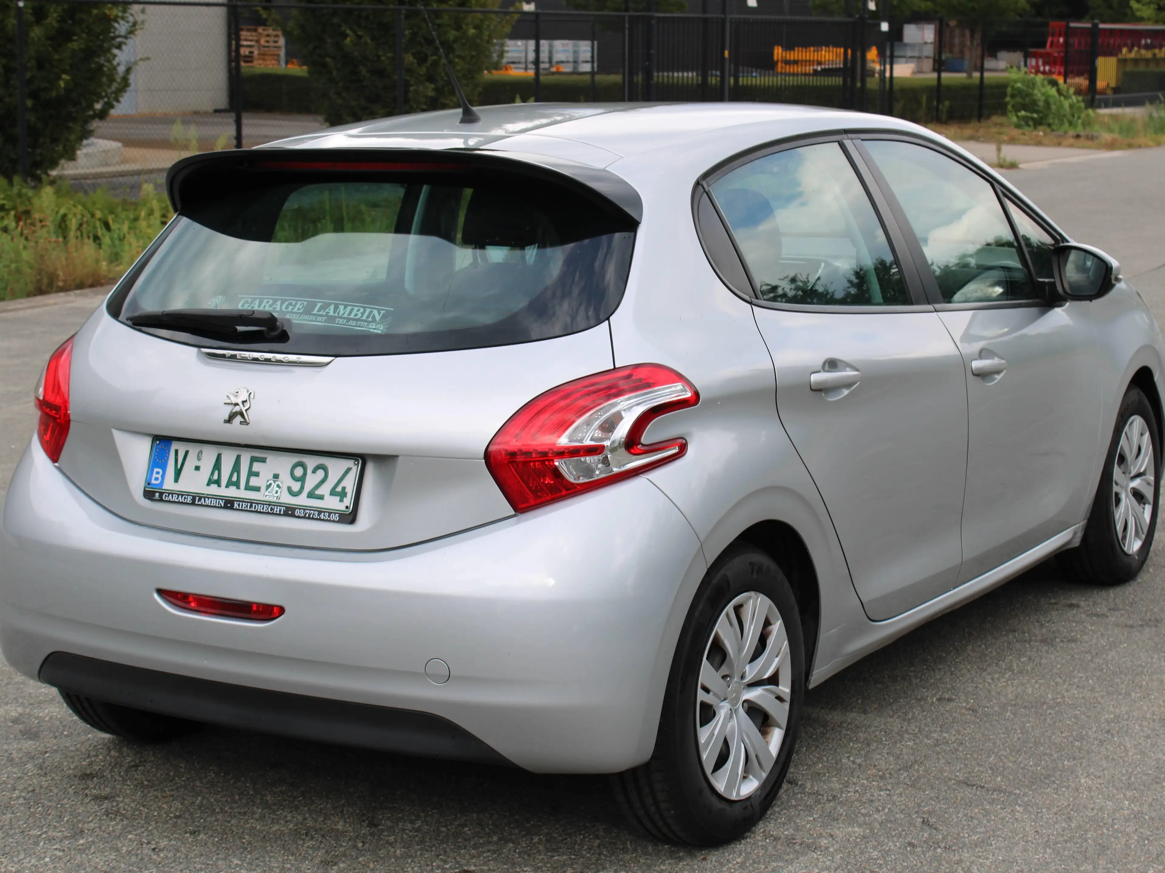 Peugeot 208 208 1.0i Like — photo 5