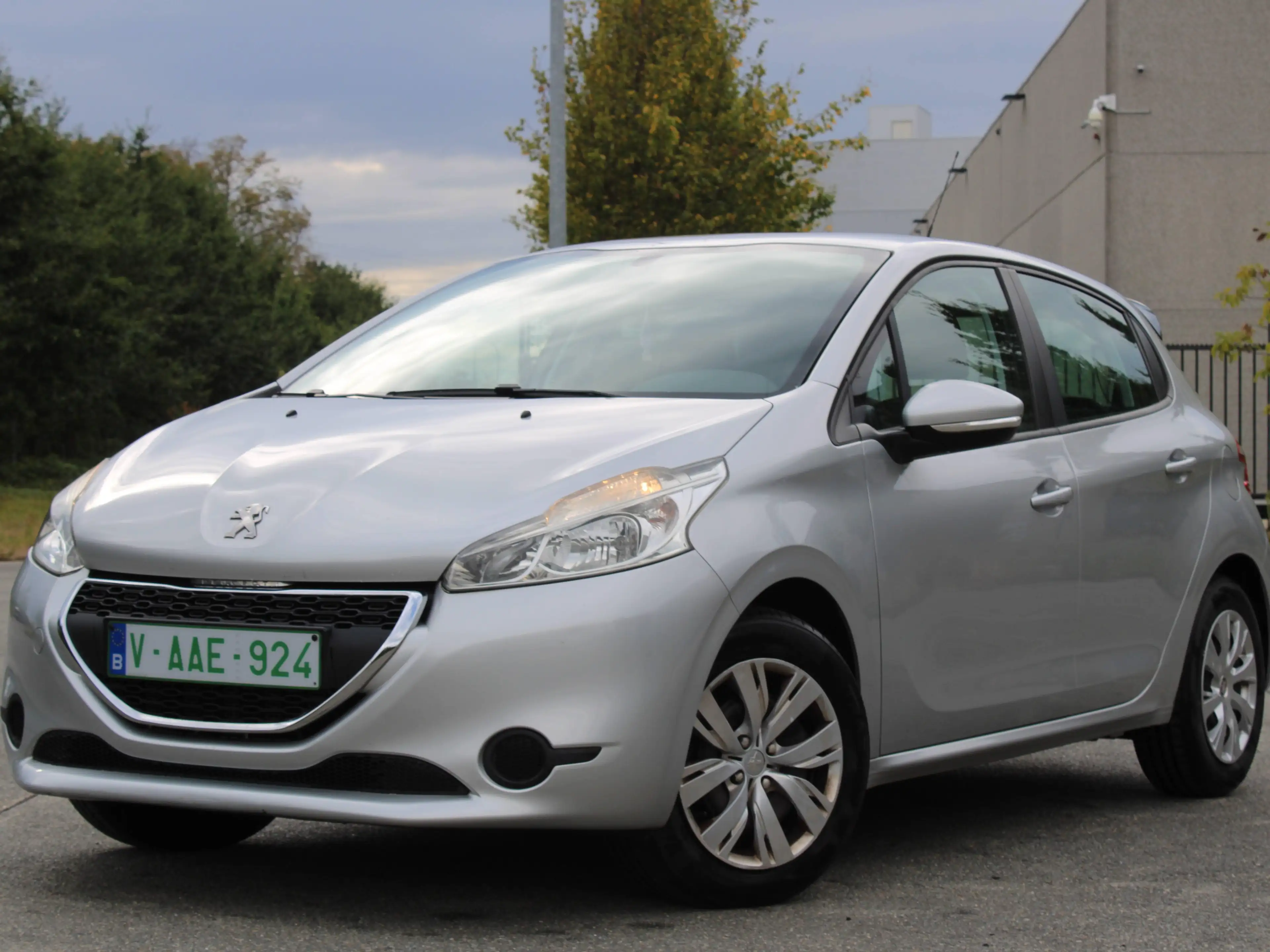 Peugeot 208 208 1.0i Like