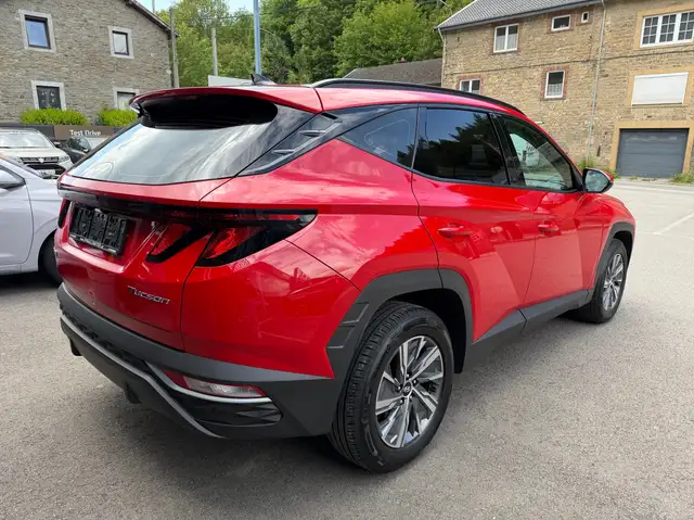 Hyundai Tucson view 3