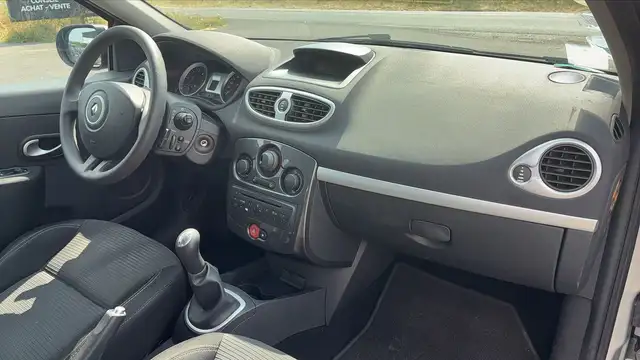 Renault Clio view 10
