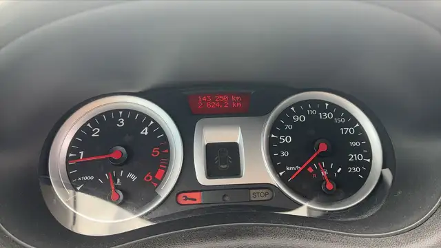 Renault Clio view 12