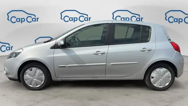 Renault Clio view 2