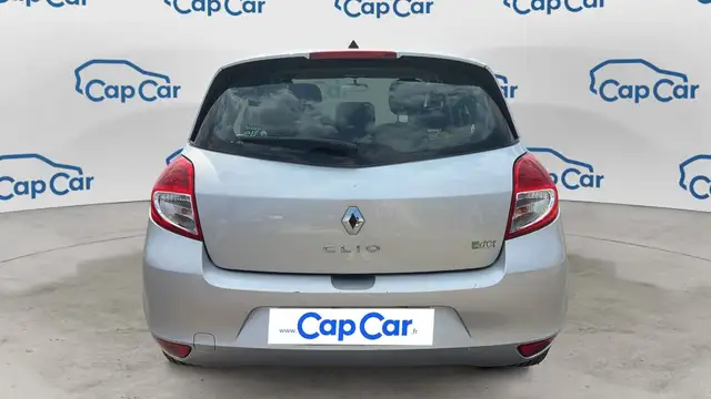 Renault Clio view 3