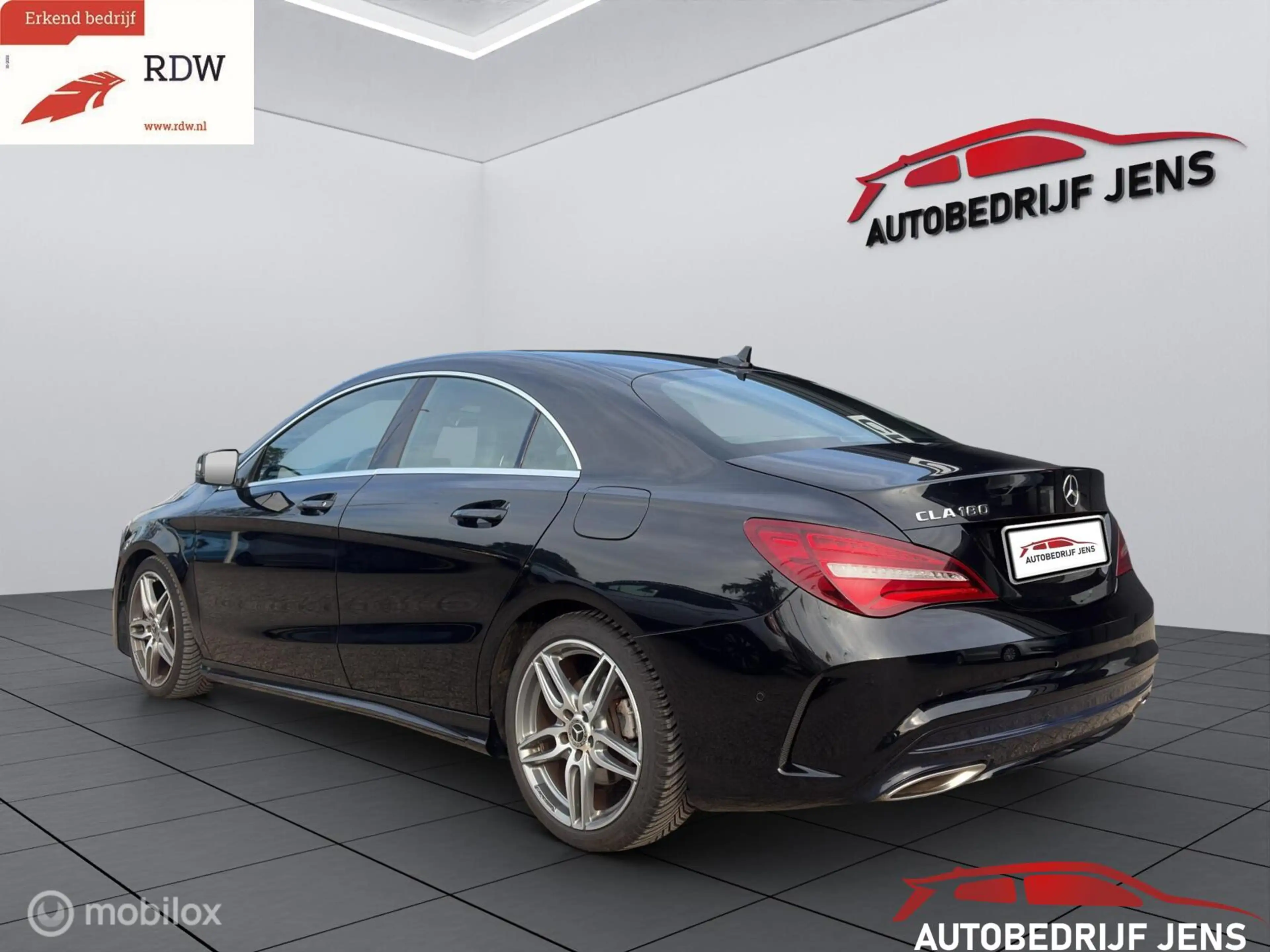 Mercedes-Benz CLA 180 Sport Edition Limited — photo 10