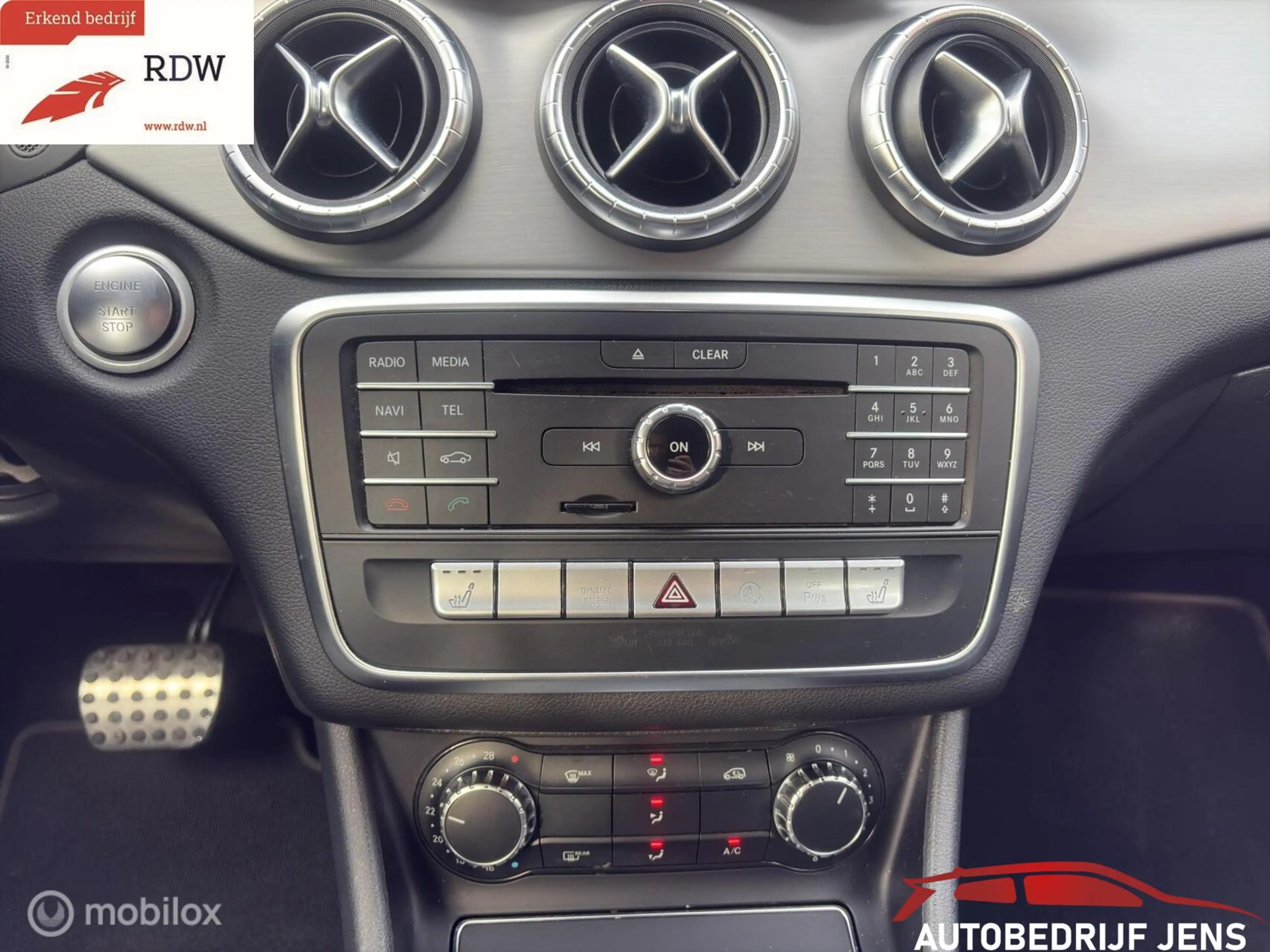 Mercedes-Benz CLA 180 Sport Edition Limited — photo 15
