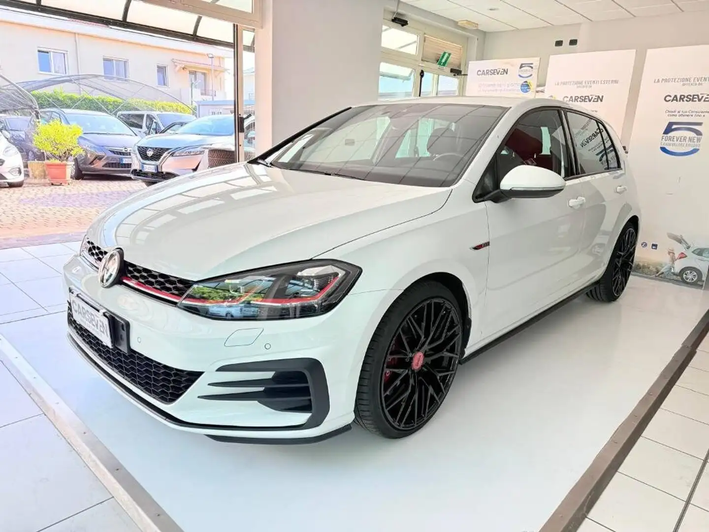 Volkswagen Golf GTI 2.0 tsi Gti Performance 245cv dsg Wit - 1