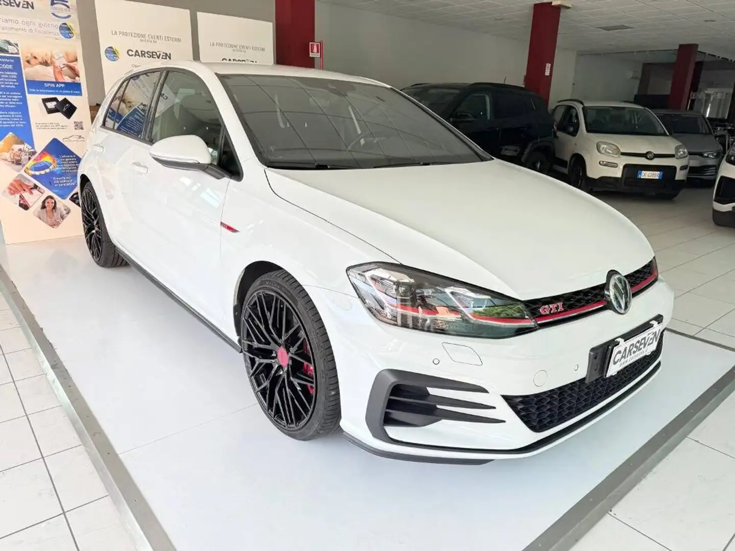 Volkswagen Golf GTI 2.0 tsi Gti Performance 245cv dsg Bílá - 2