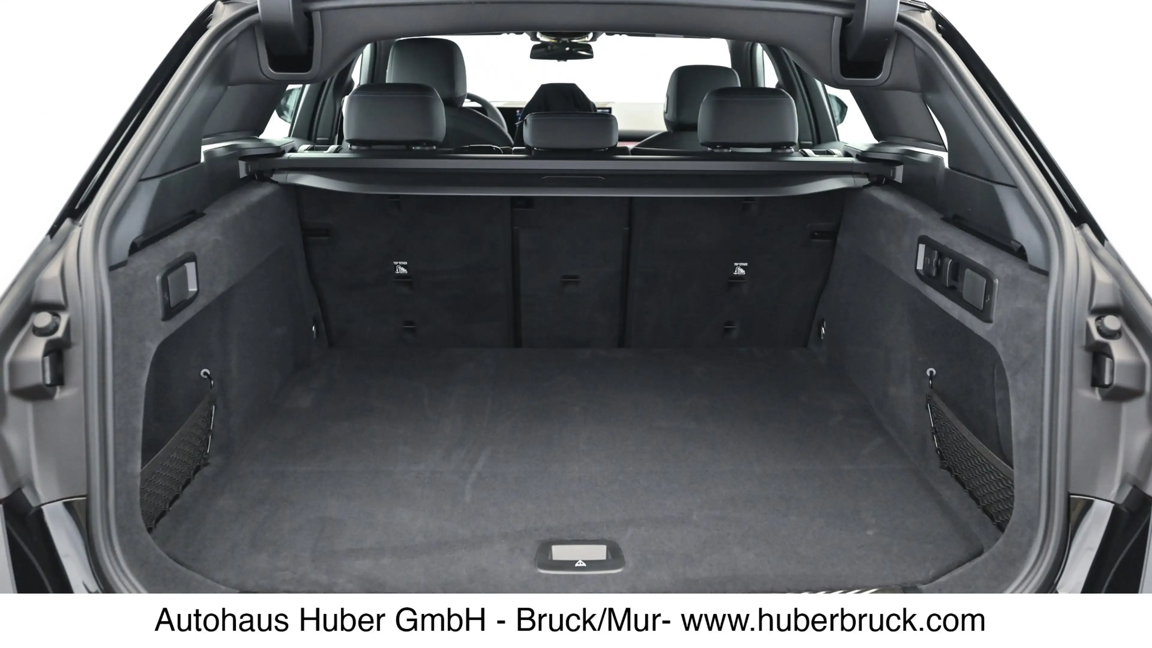 BMW i5 eDrive40 — photo 11