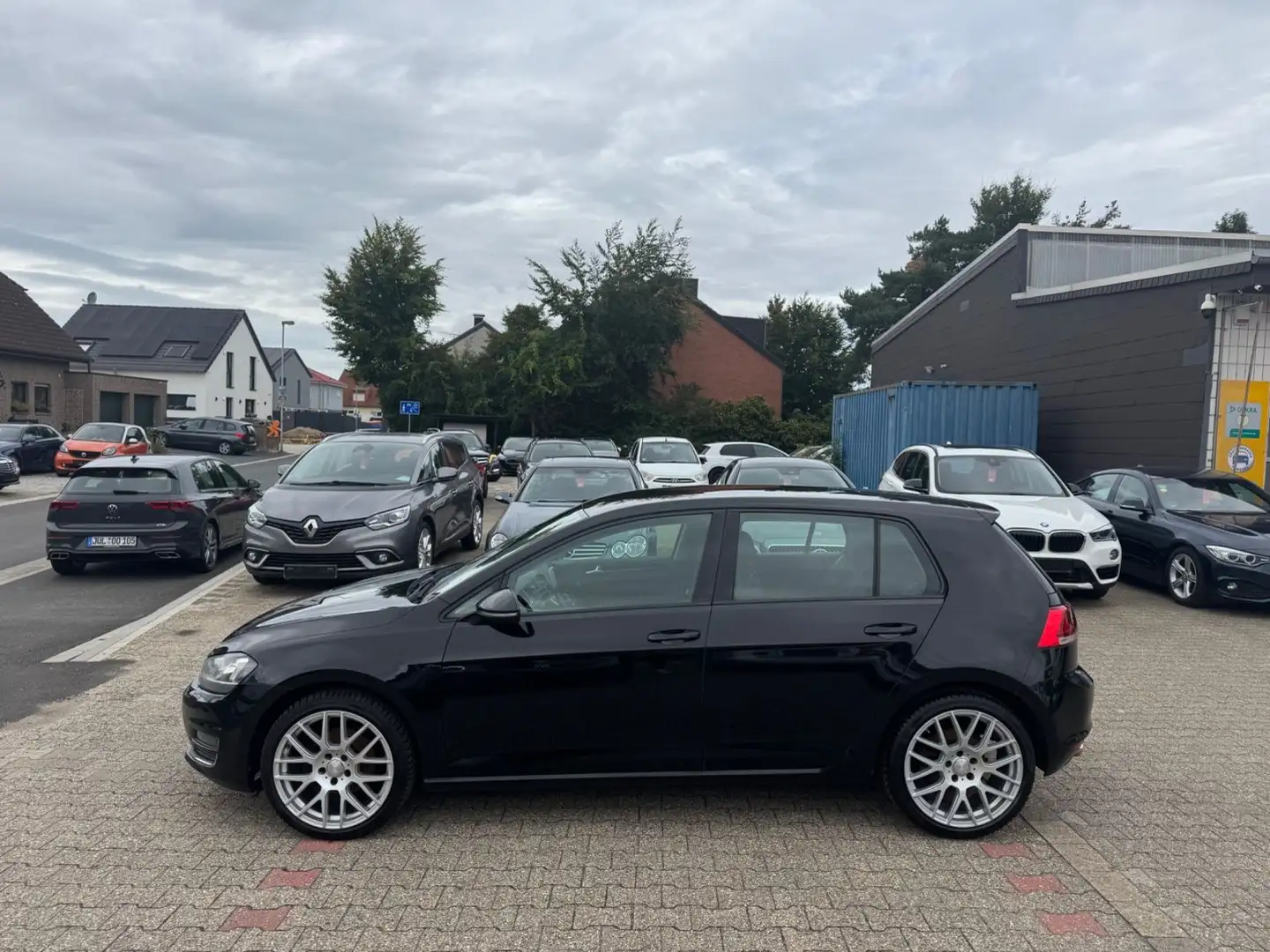 Volkswagen Golf 1.6 TDi 4MOTION Alcantara LED XENON Noir - 2