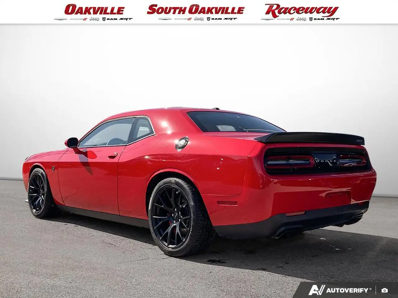 Dodge Challenger снимка Dodge Challenger