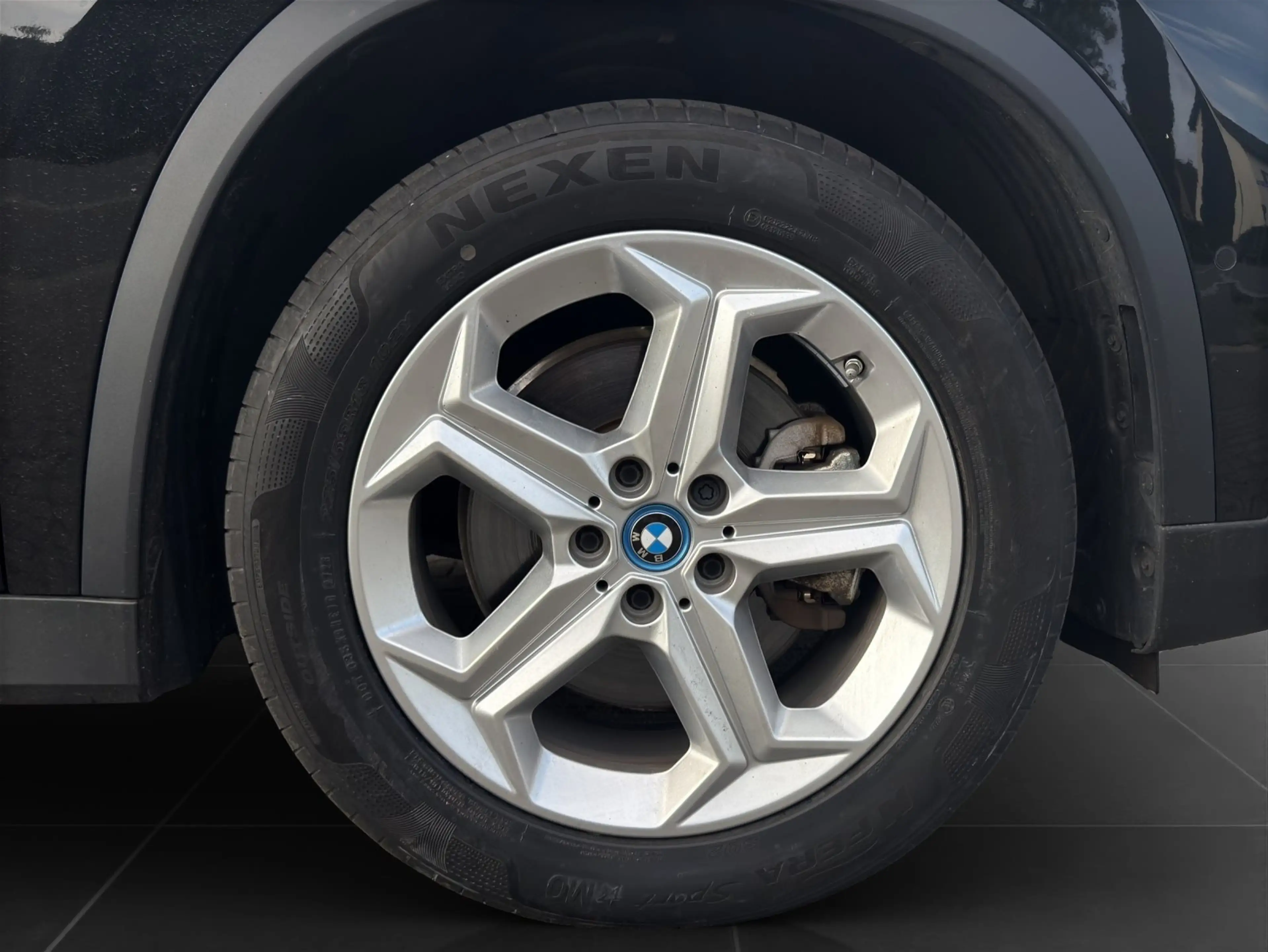 BMW iX 1 xDrive30 *AHK*ADPT FAHRW*KAMERA*WIDESCREEN*WÄRME — photo 8
