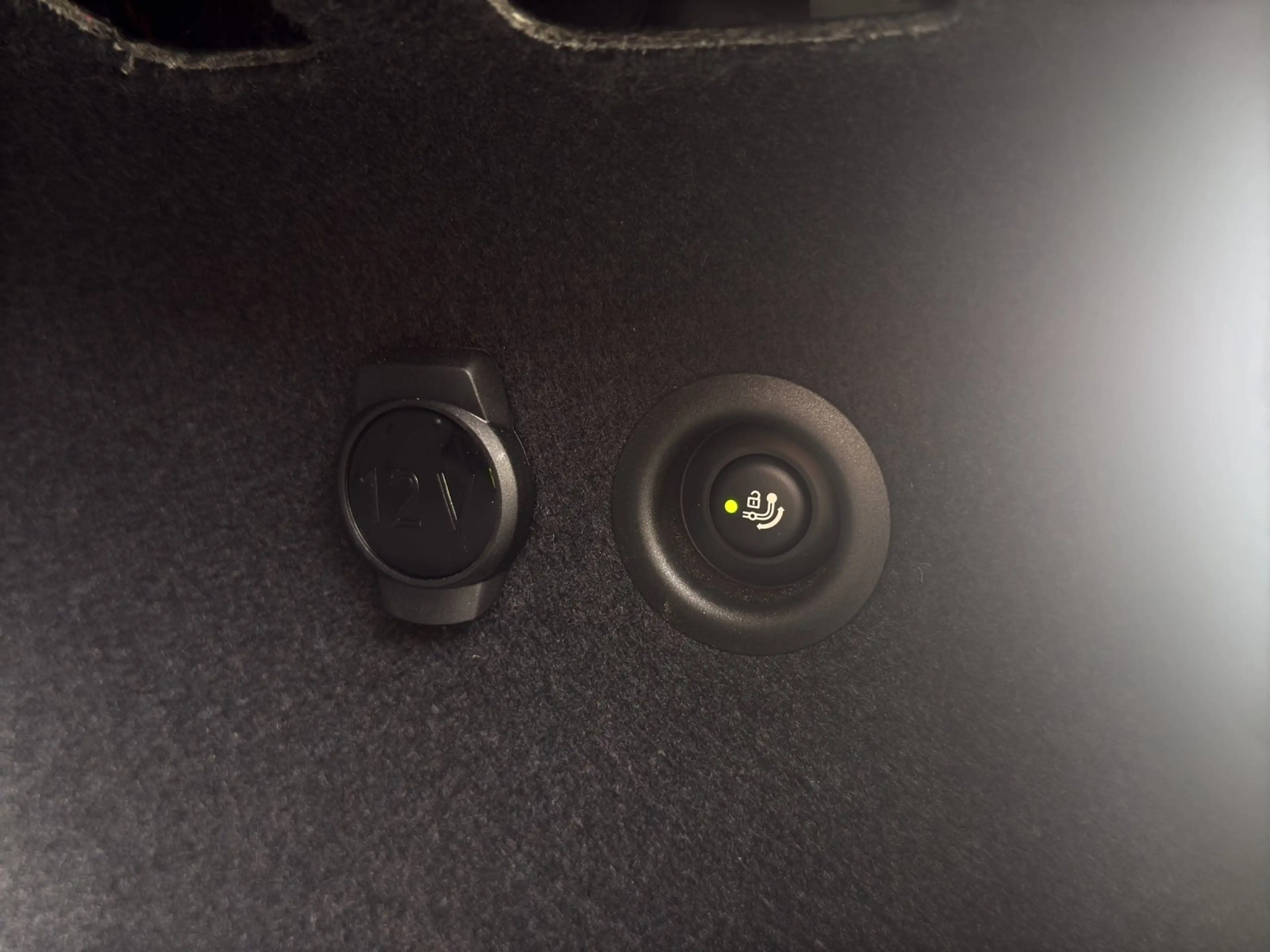 BMW iX 1 xDrive30 *AHK*ADPT FAHRW*KAMERA*WIDESCREEN*WÄRME — photo 15