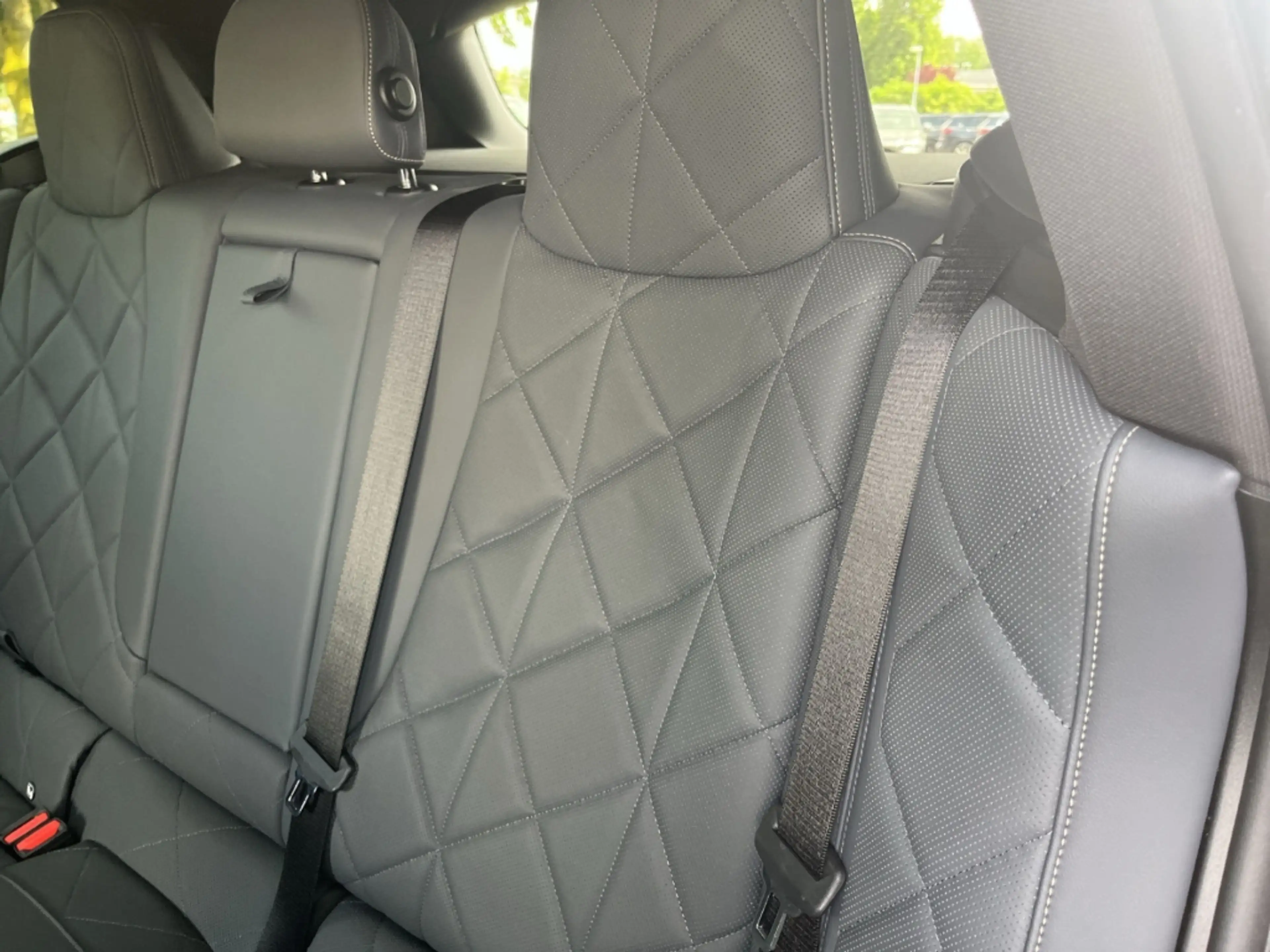 BMW iX xDrive50 Sport/Laser/HUD/AHK/Navigation/Leder — photo 8