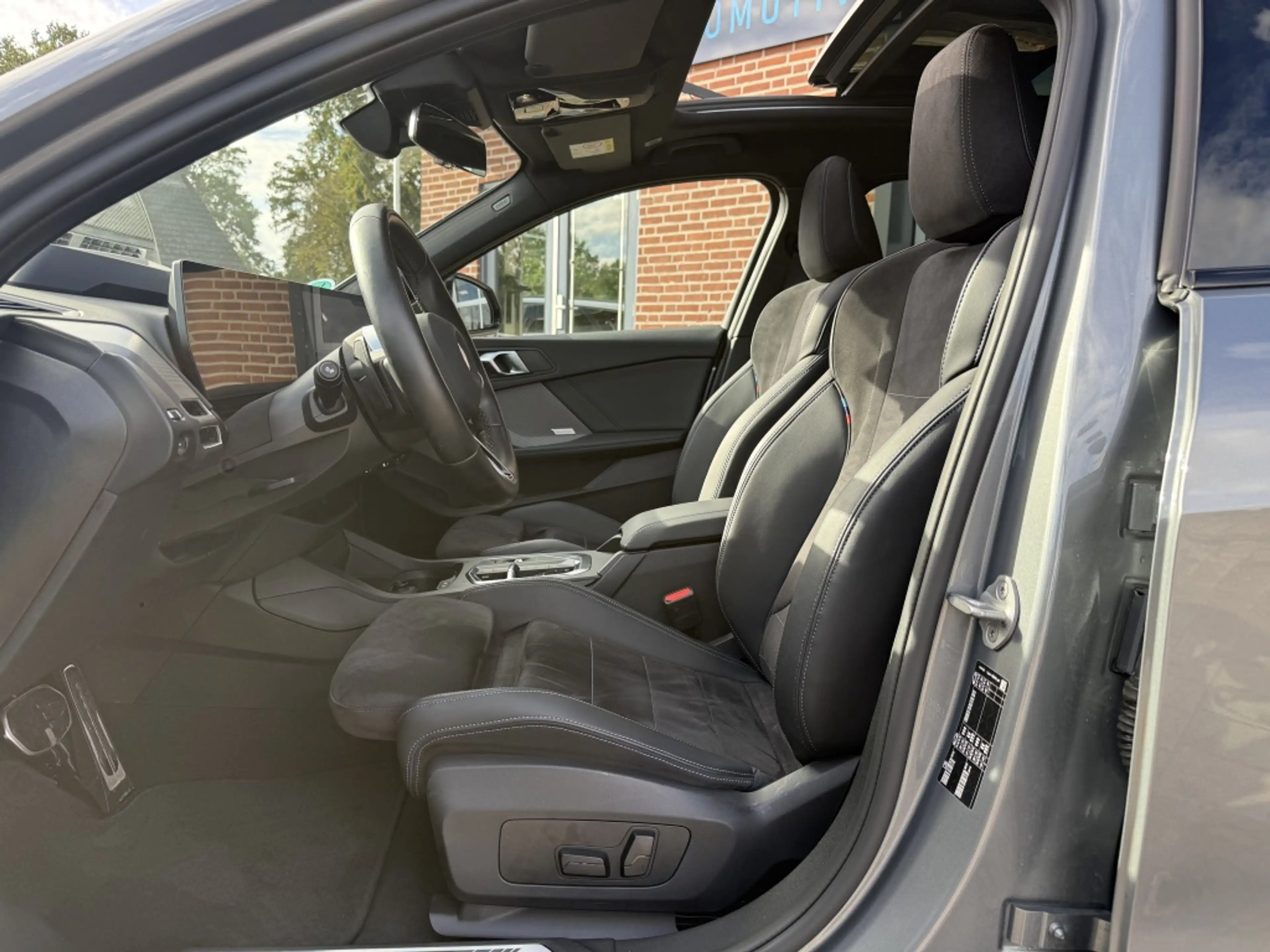 BMW 120 1-serie M-Sport Design Edition — photo 9