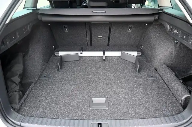 Skoda Octavia view 8